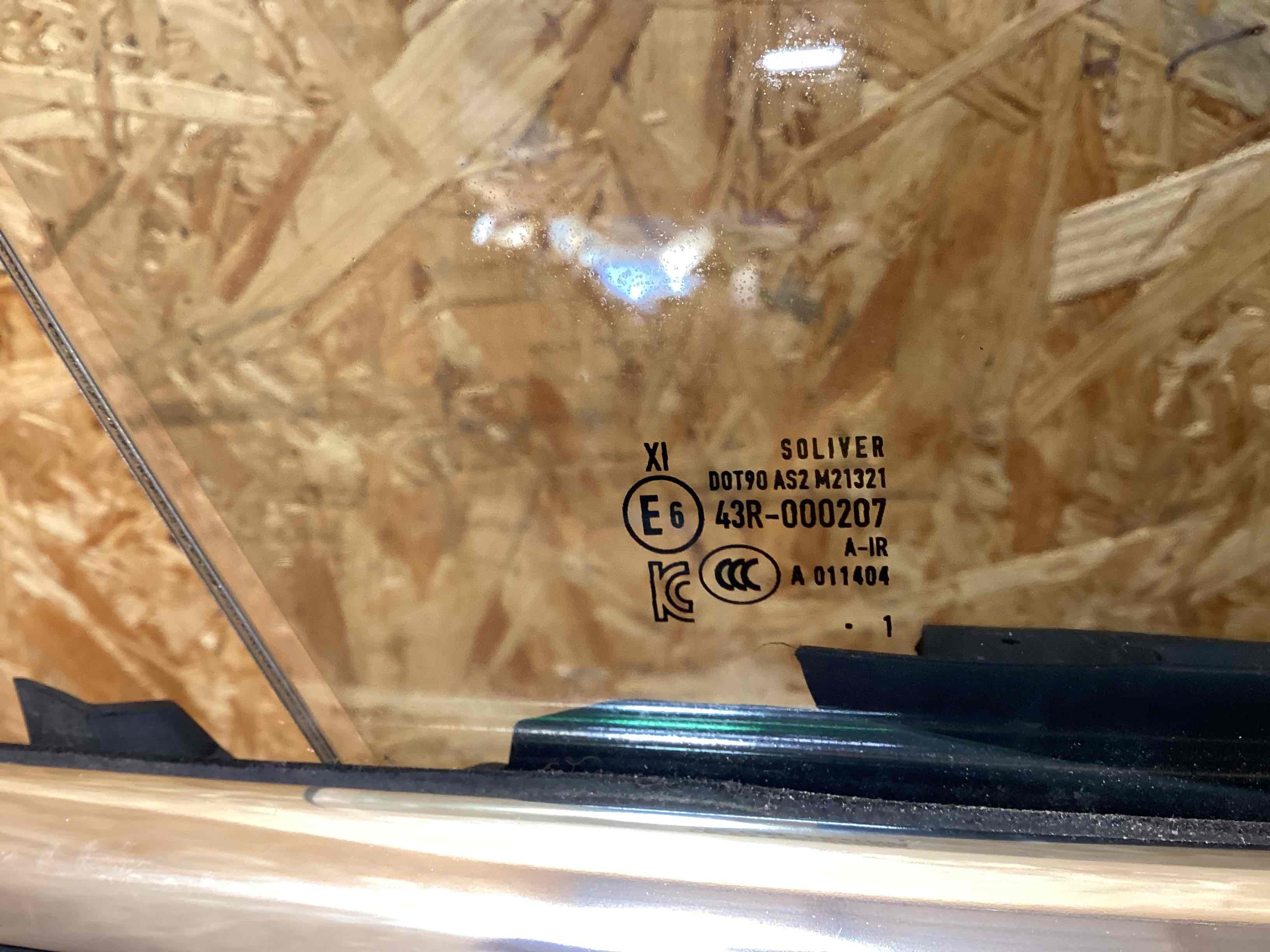 Дверь передняя правая Porsche Taycan 111225-102