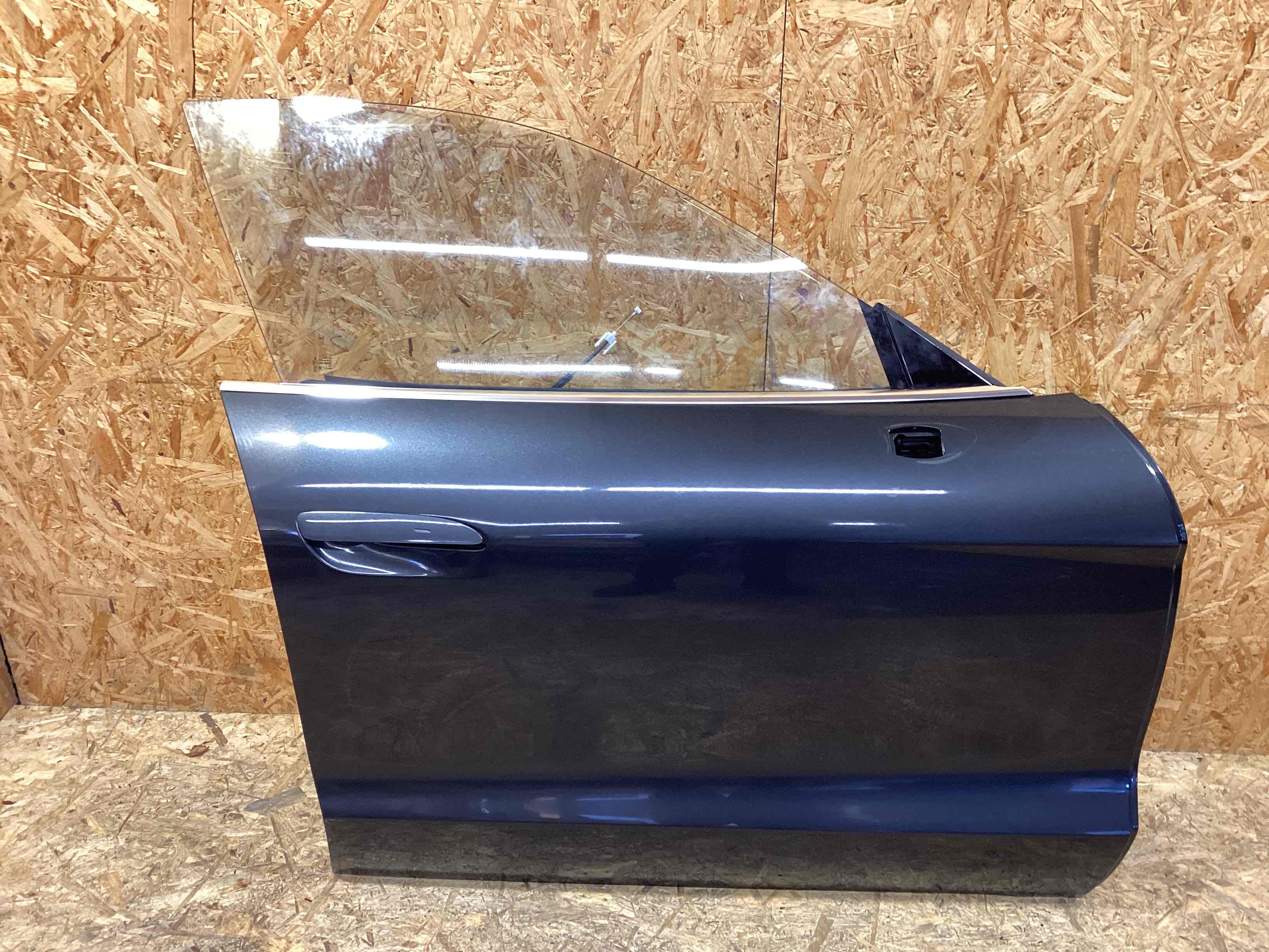 Дверь передняя правая Porsche Taycan 111225-102