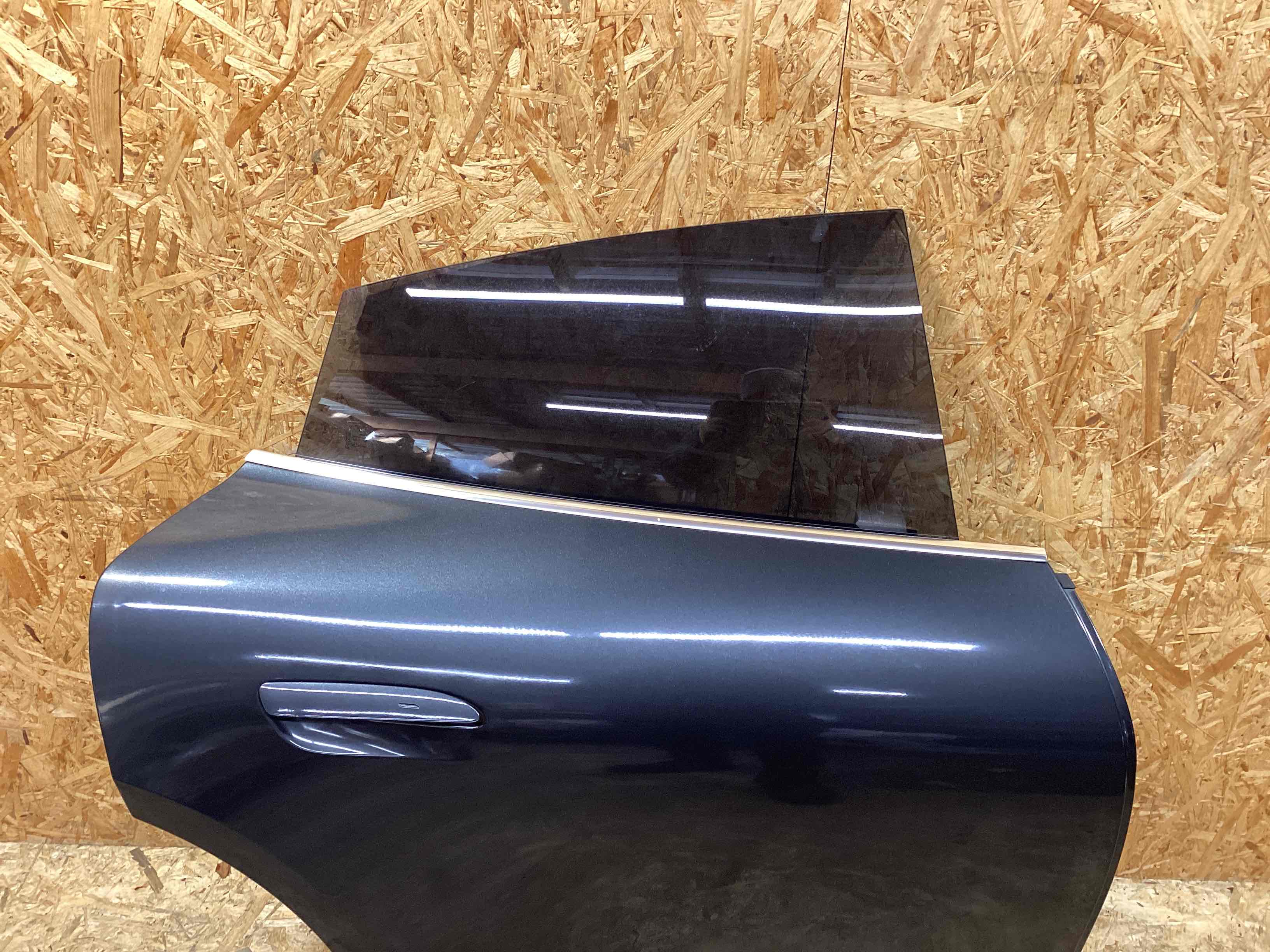 Дверь задняя правая Porsche Taycan 111225-103