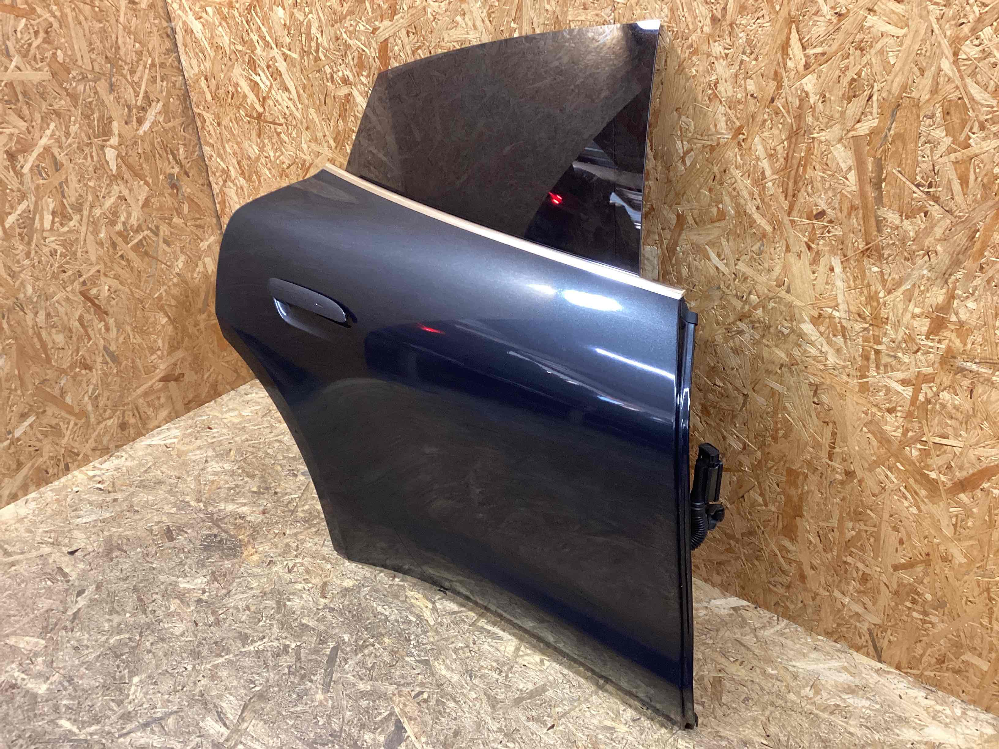 Дверь задняя правая Porsche Taycan 111225-103