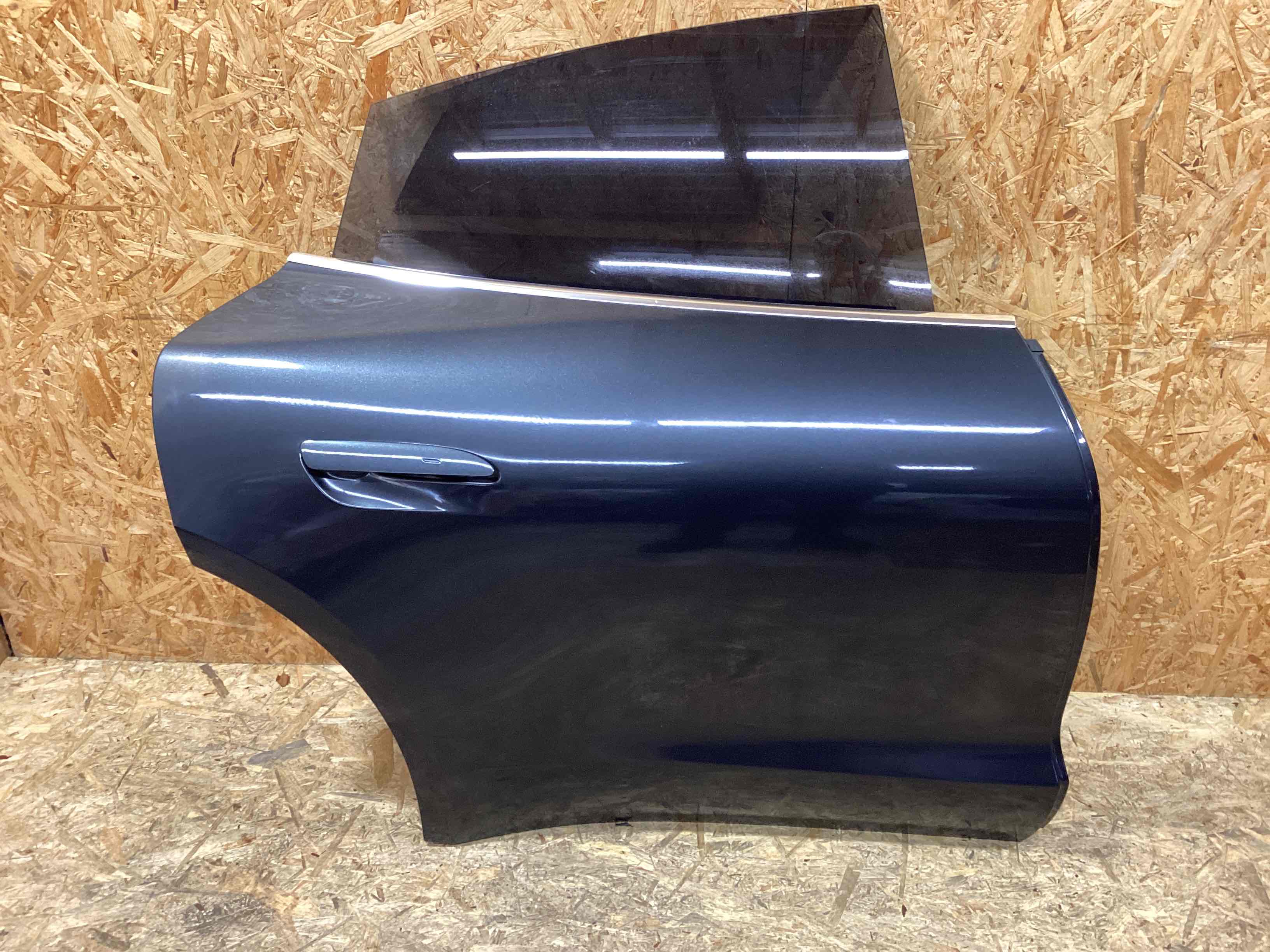 Дверь задняя правая Porsche Taycan 111225-103