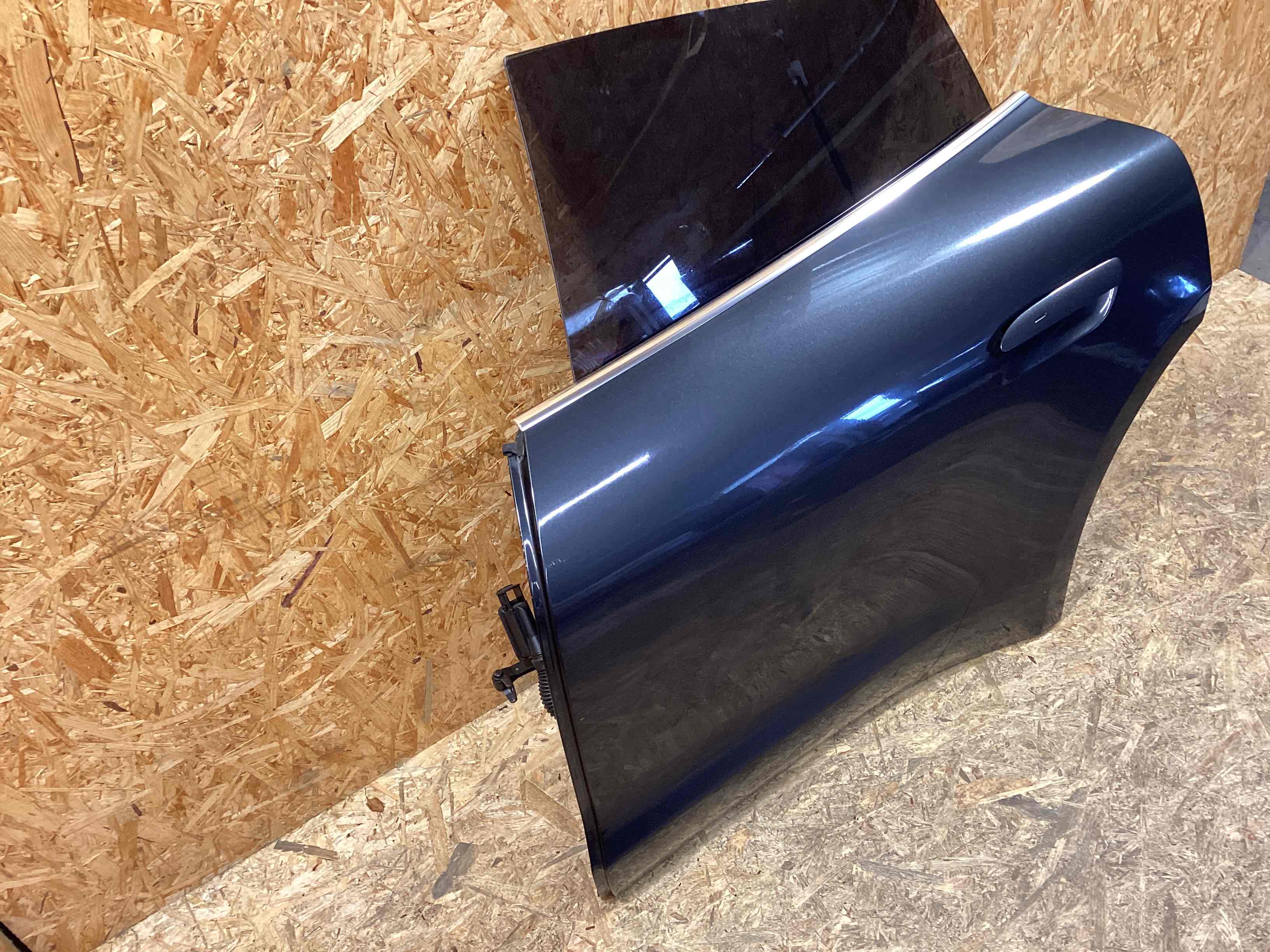 Дверь задняя левая Porsche Taycan 111225-104