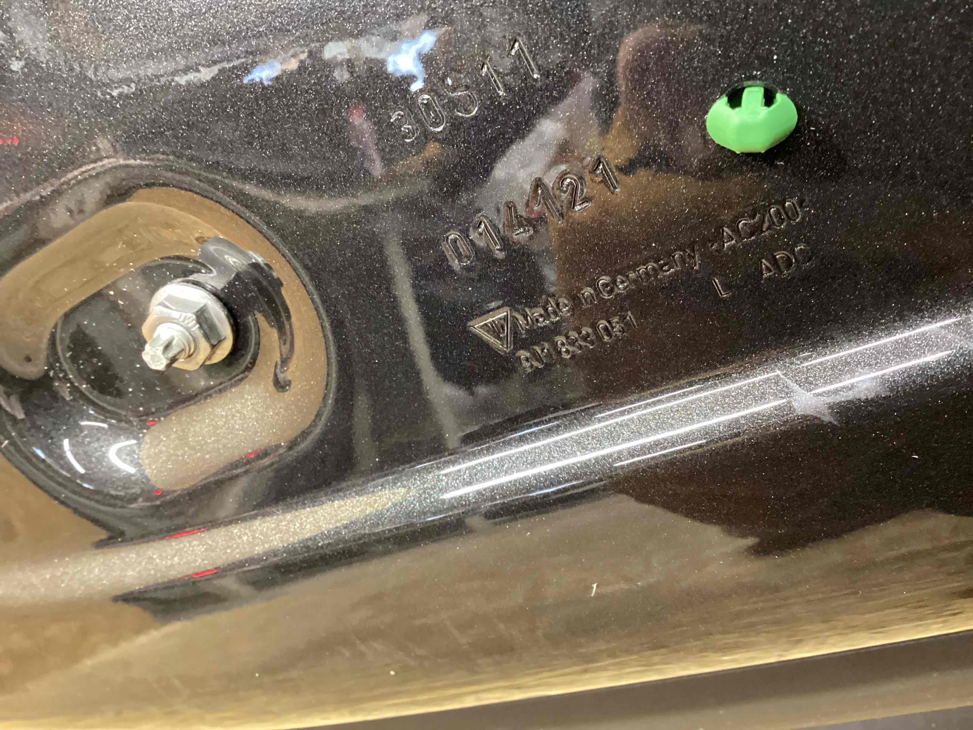 Дверь задняя левая Porsche Taycan 111225-104