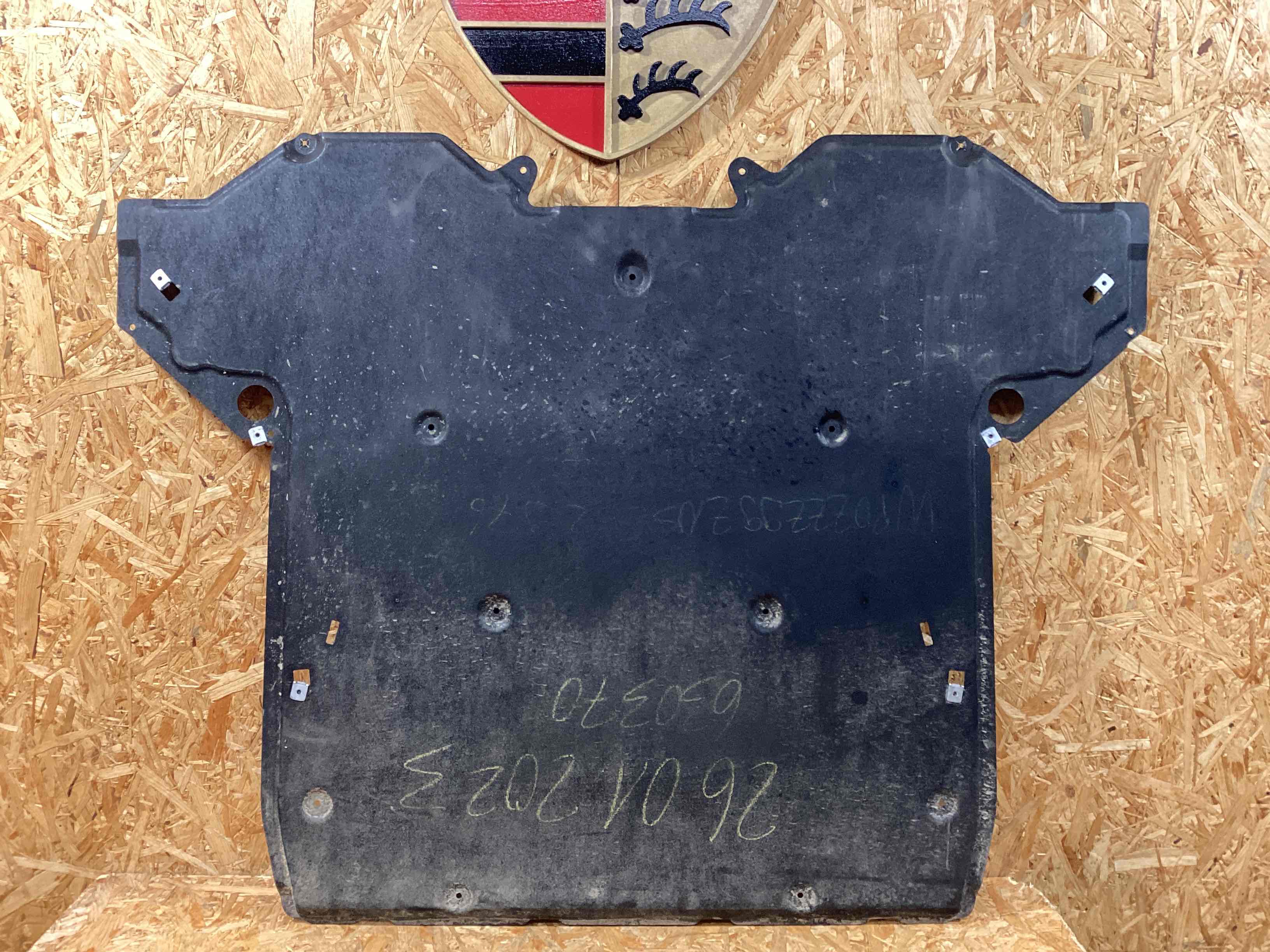 Защита днища кузова Porsche 911 111225-105