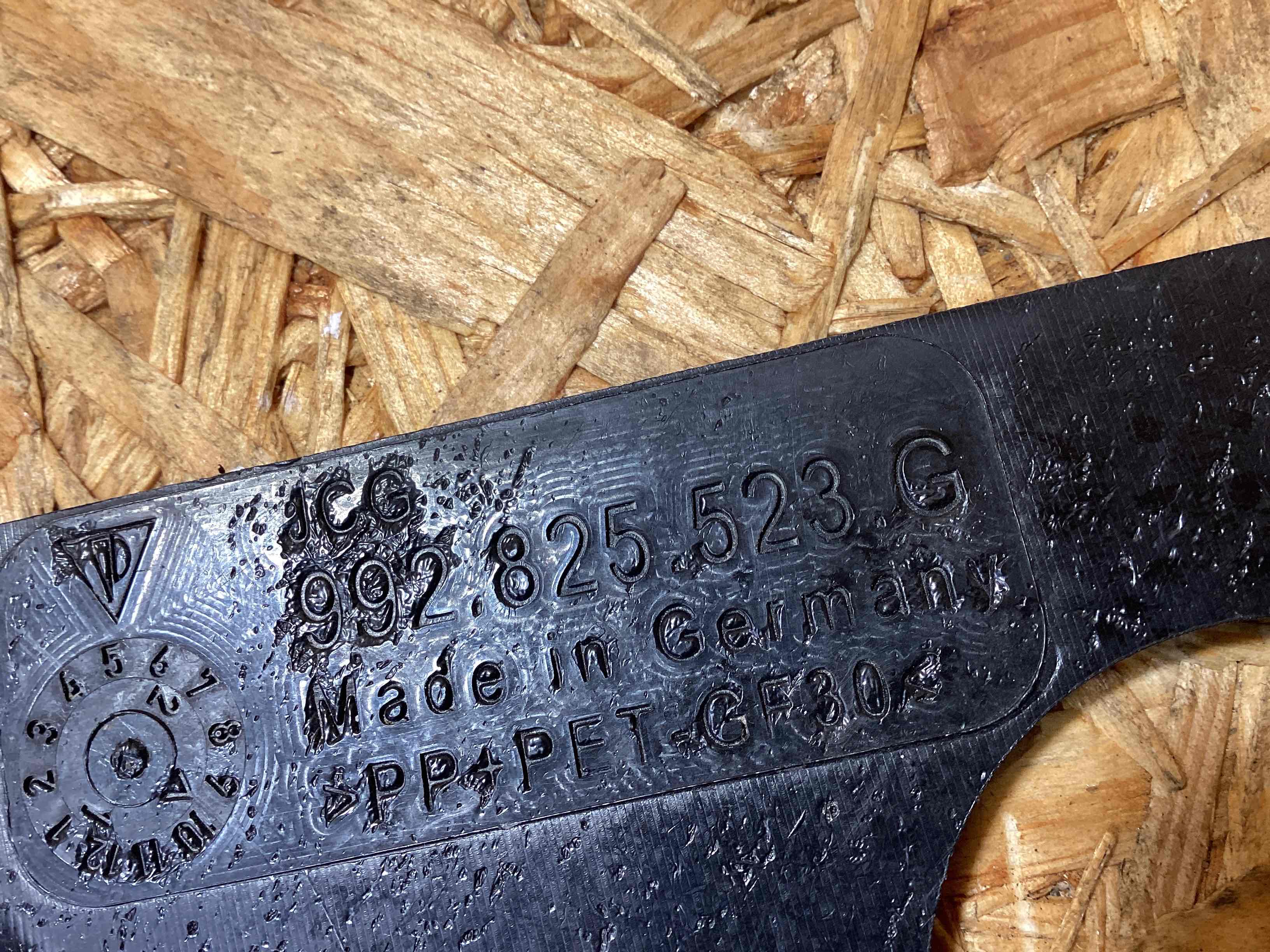 Защита днища кузова Porsche 911 111225-105