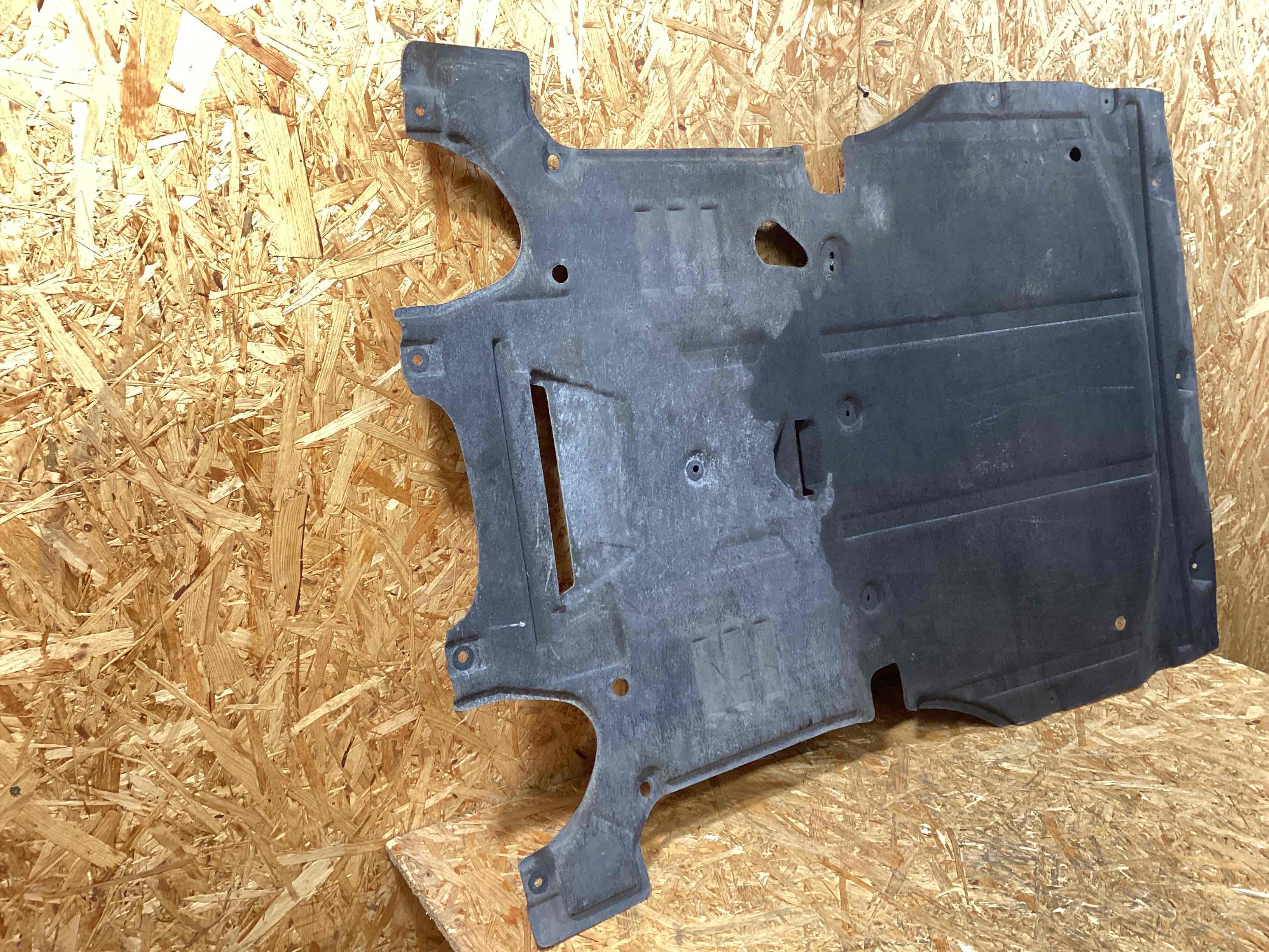 Защита днища кузова Porsche Macan 111225-108