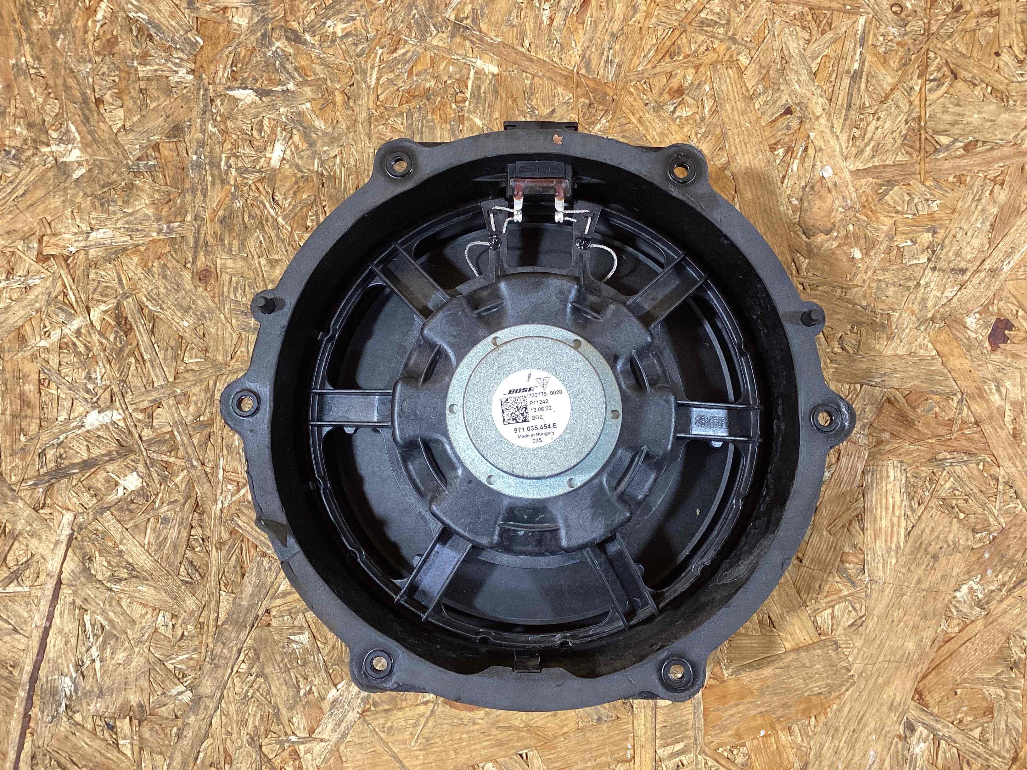 Динамик Porsche Panamera 111225-110