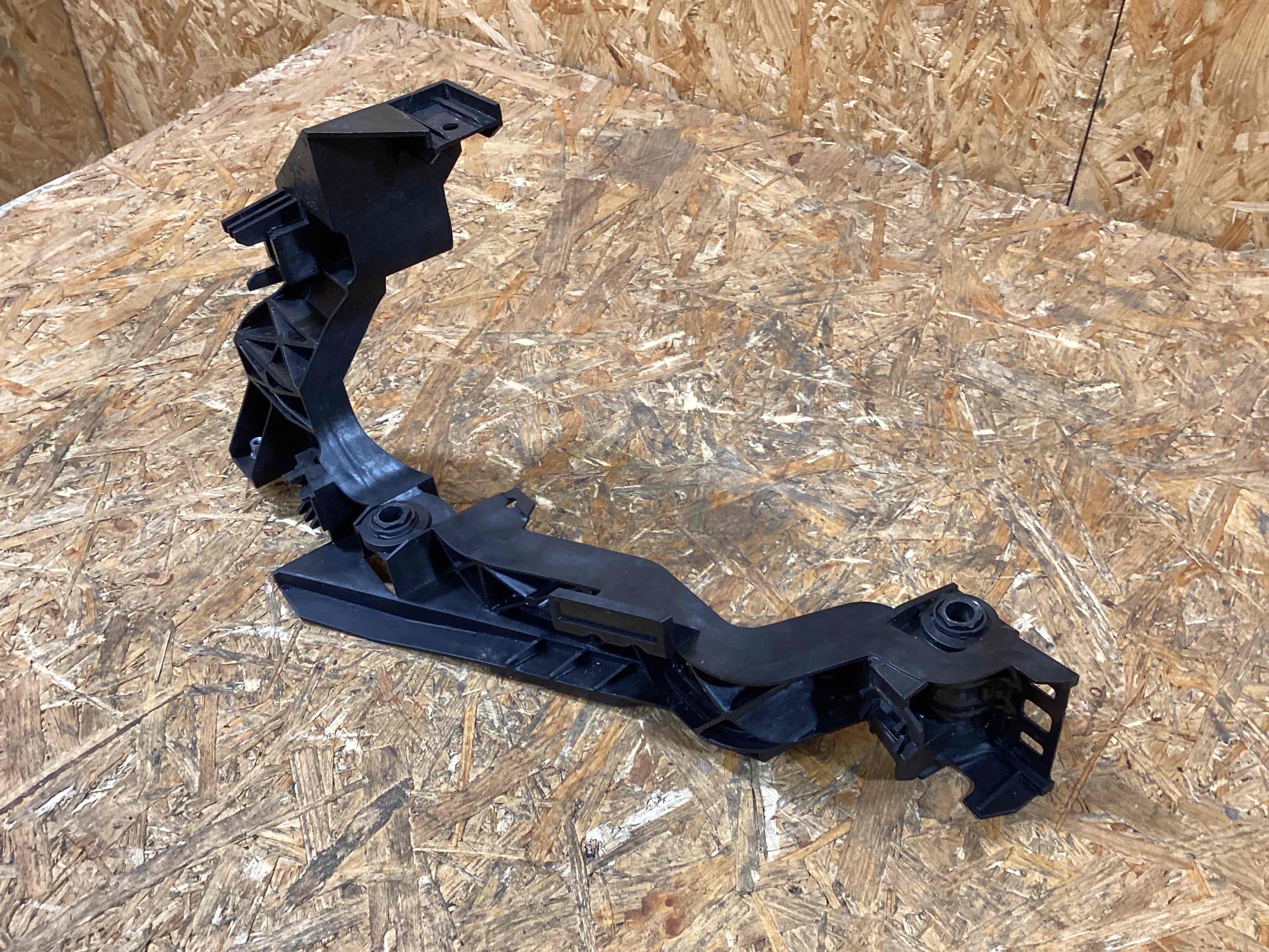 Крепление, кронштейн Porsche Macan 120226-103