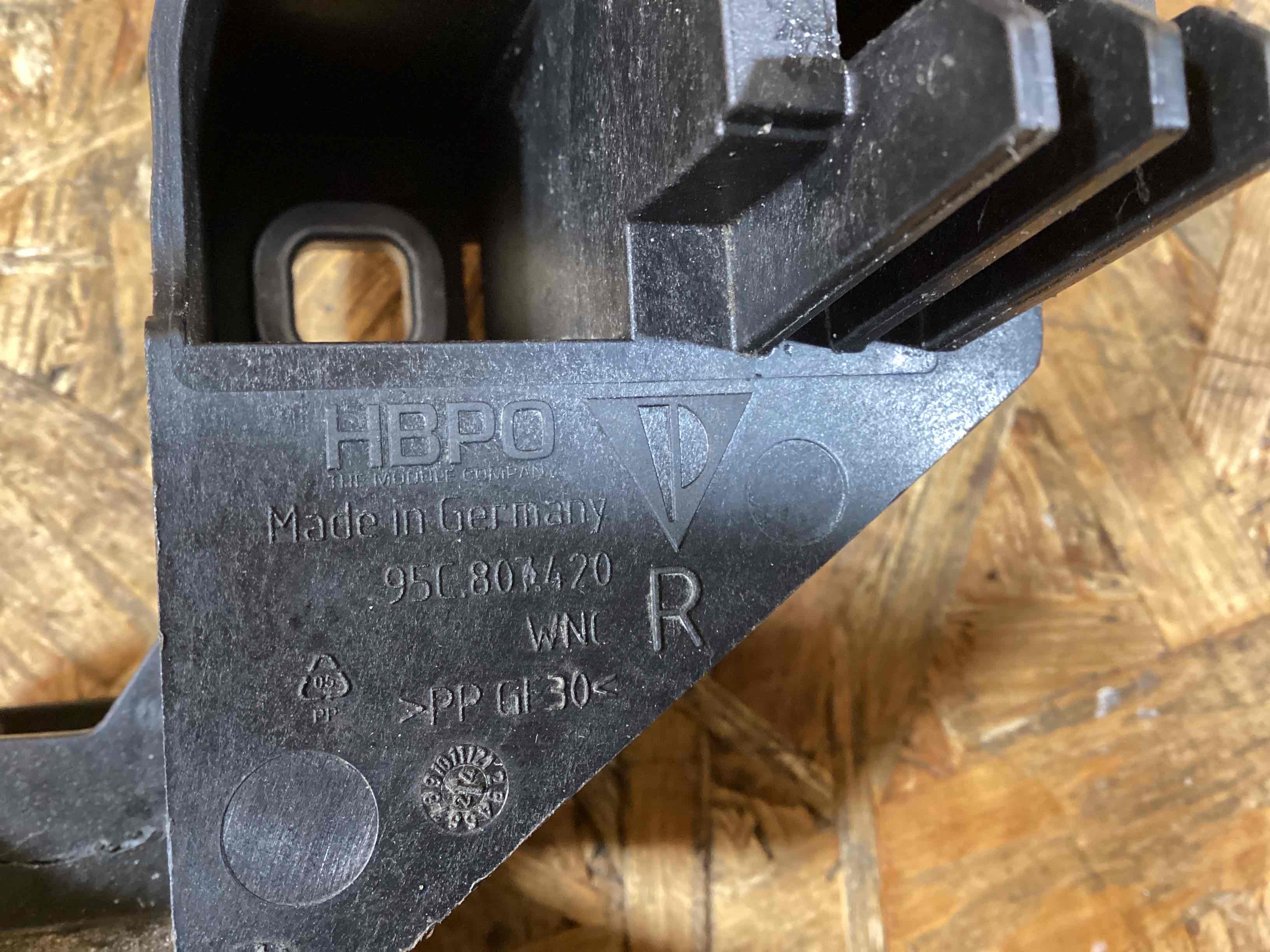 Крепление, кронштейн Porsche Macan 120226-103