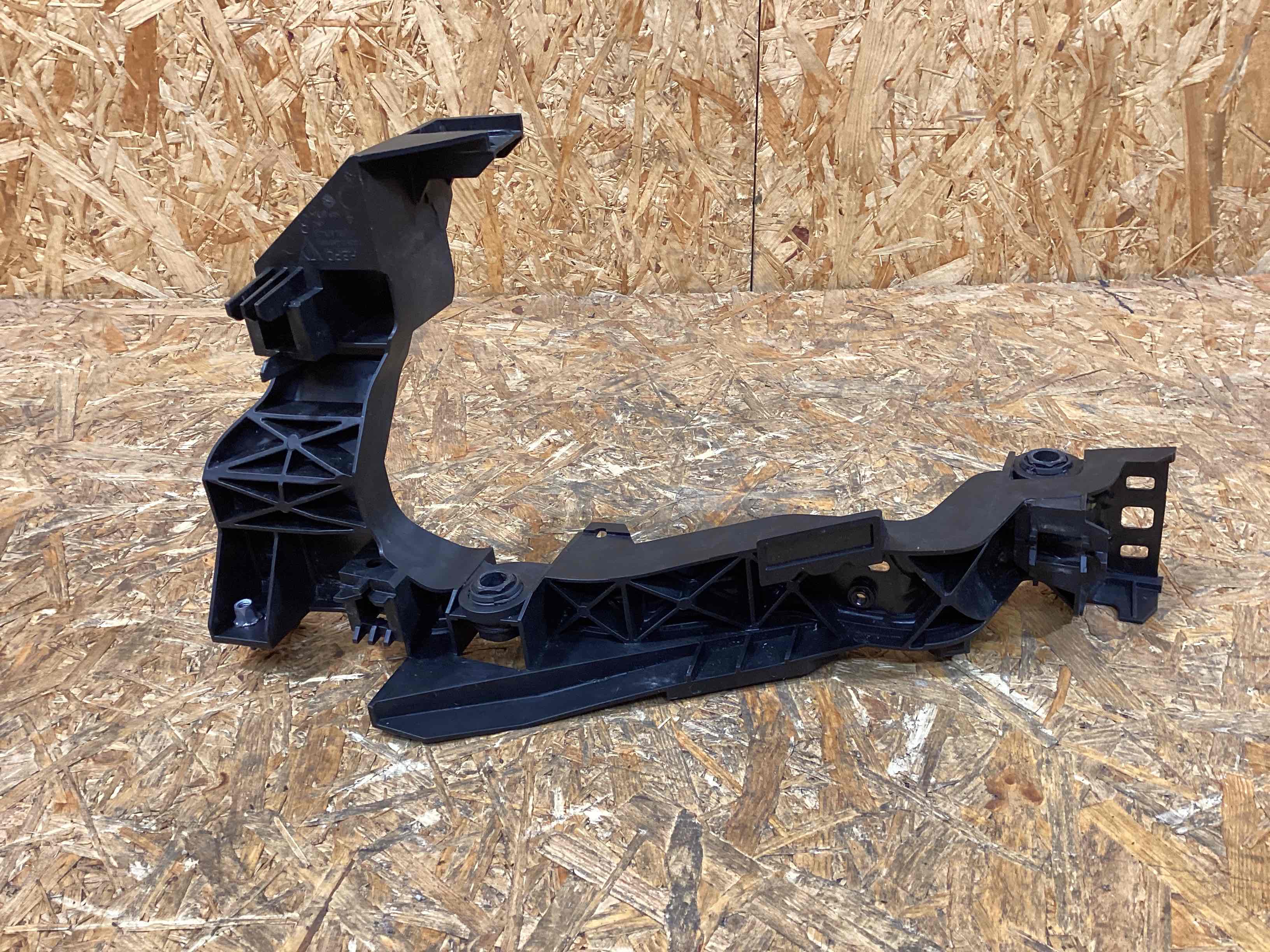 Крепление, кронштейн Porsche Macan 120226-103