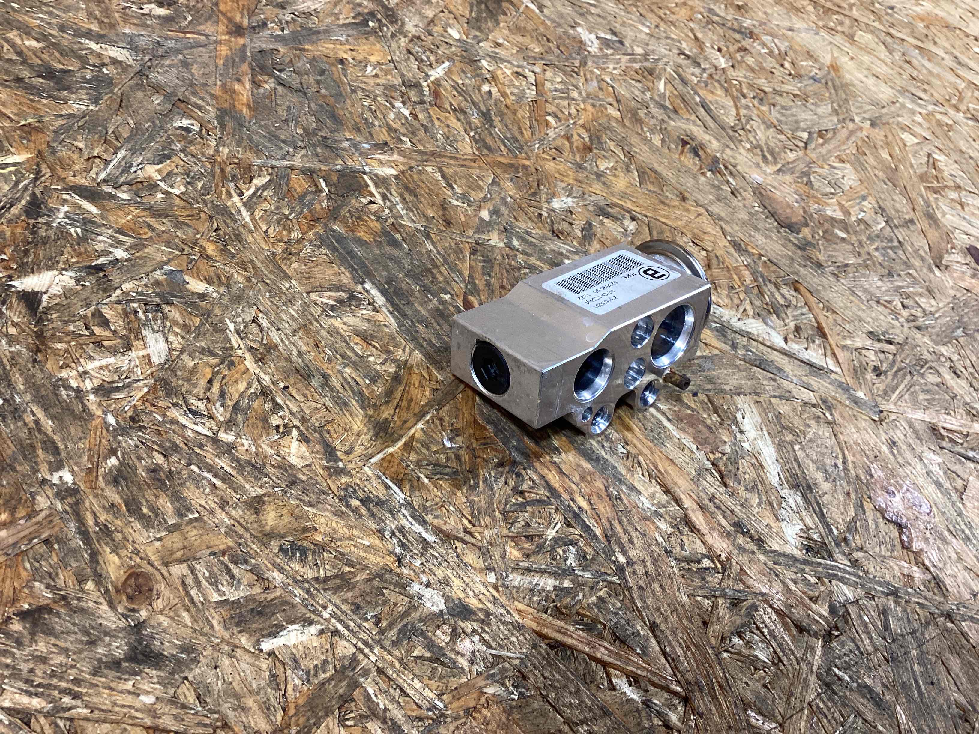 Кран отопителя (печки) Porsche Macan 120226-106