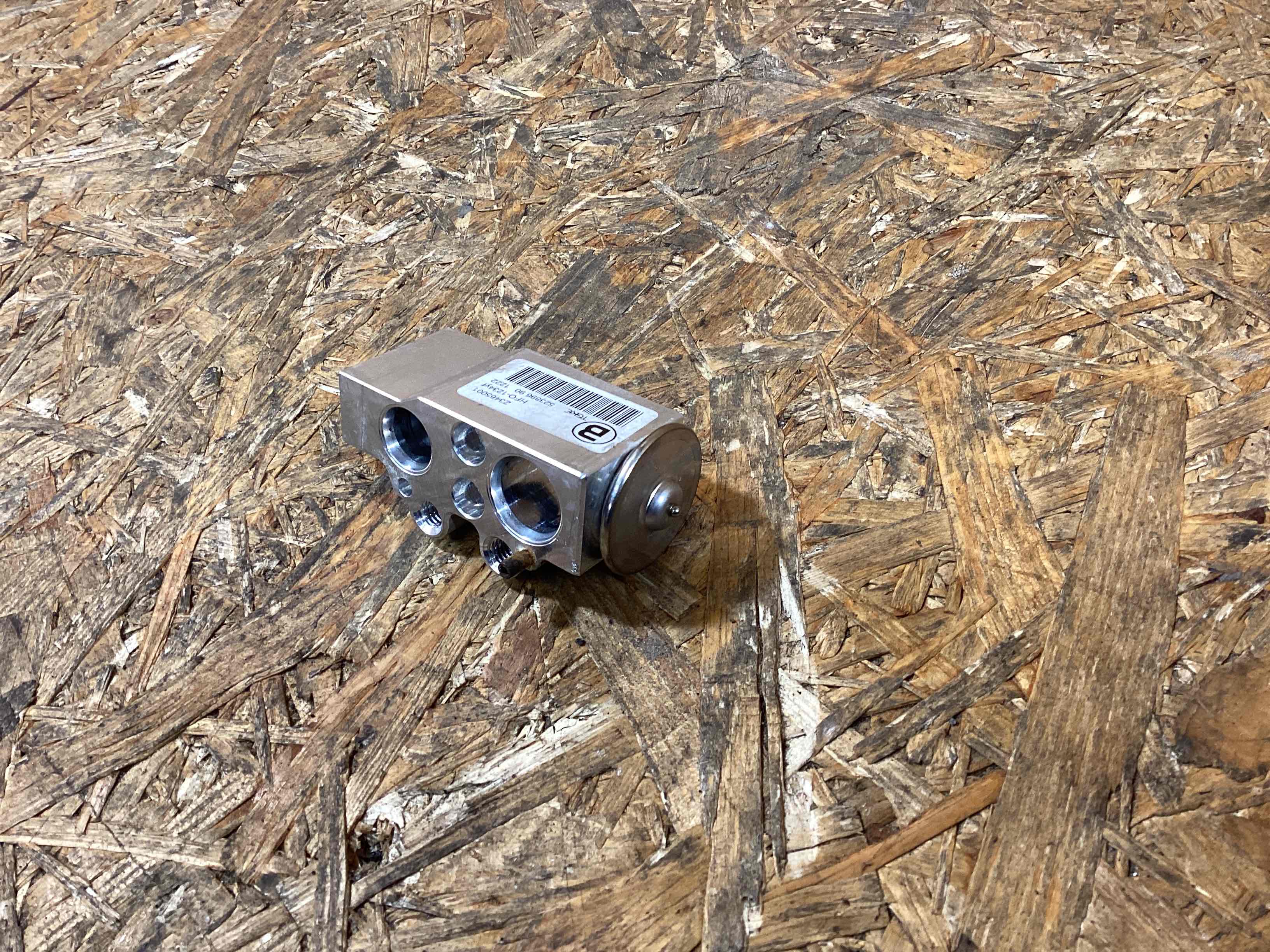 Кран отопителя (печки) Porsche Macan 120226-106