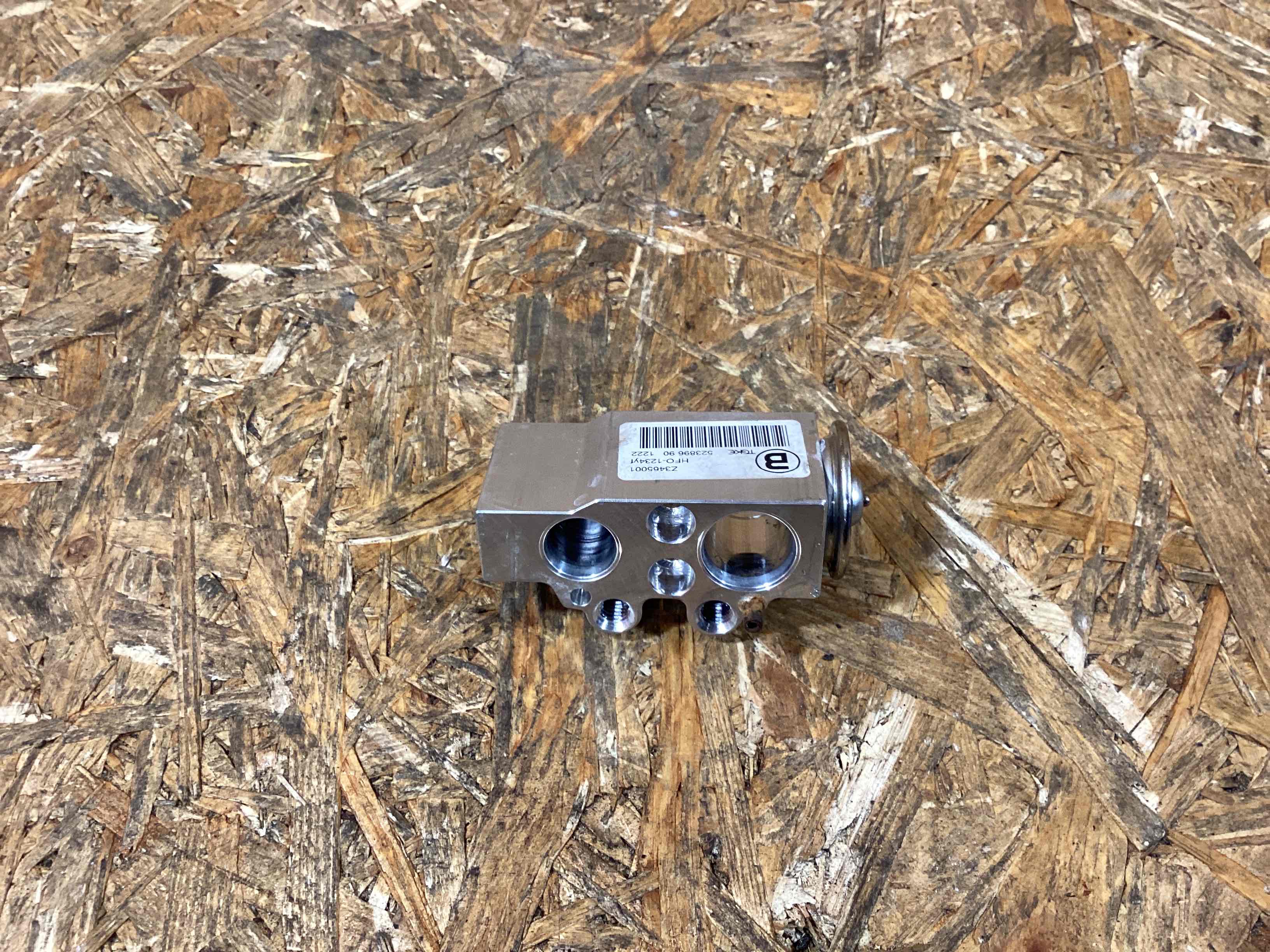 Кран отопителя (печки) Porsche Macan 120226-106