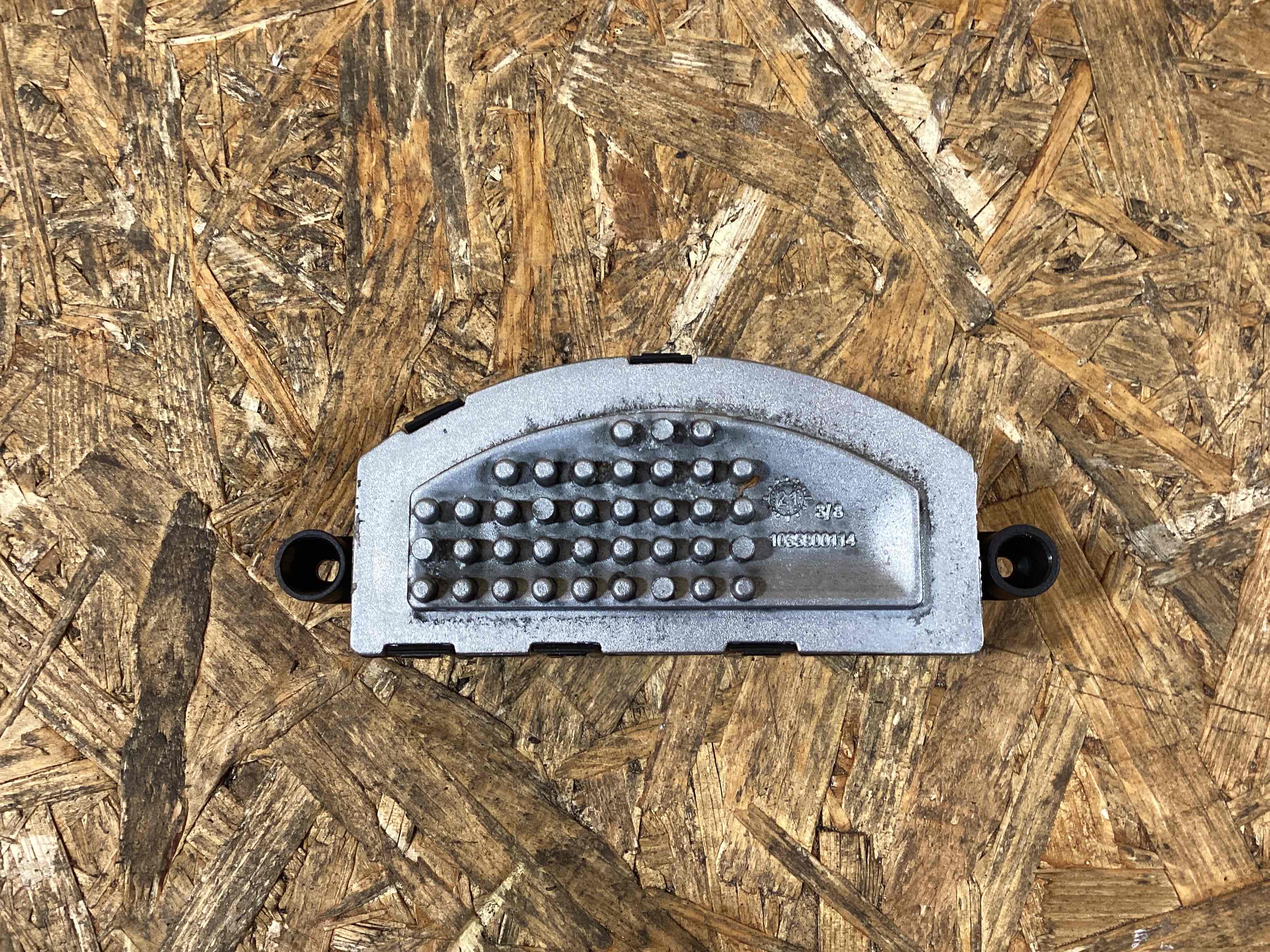 Сопротивление печки Porsche Macan 120226-110