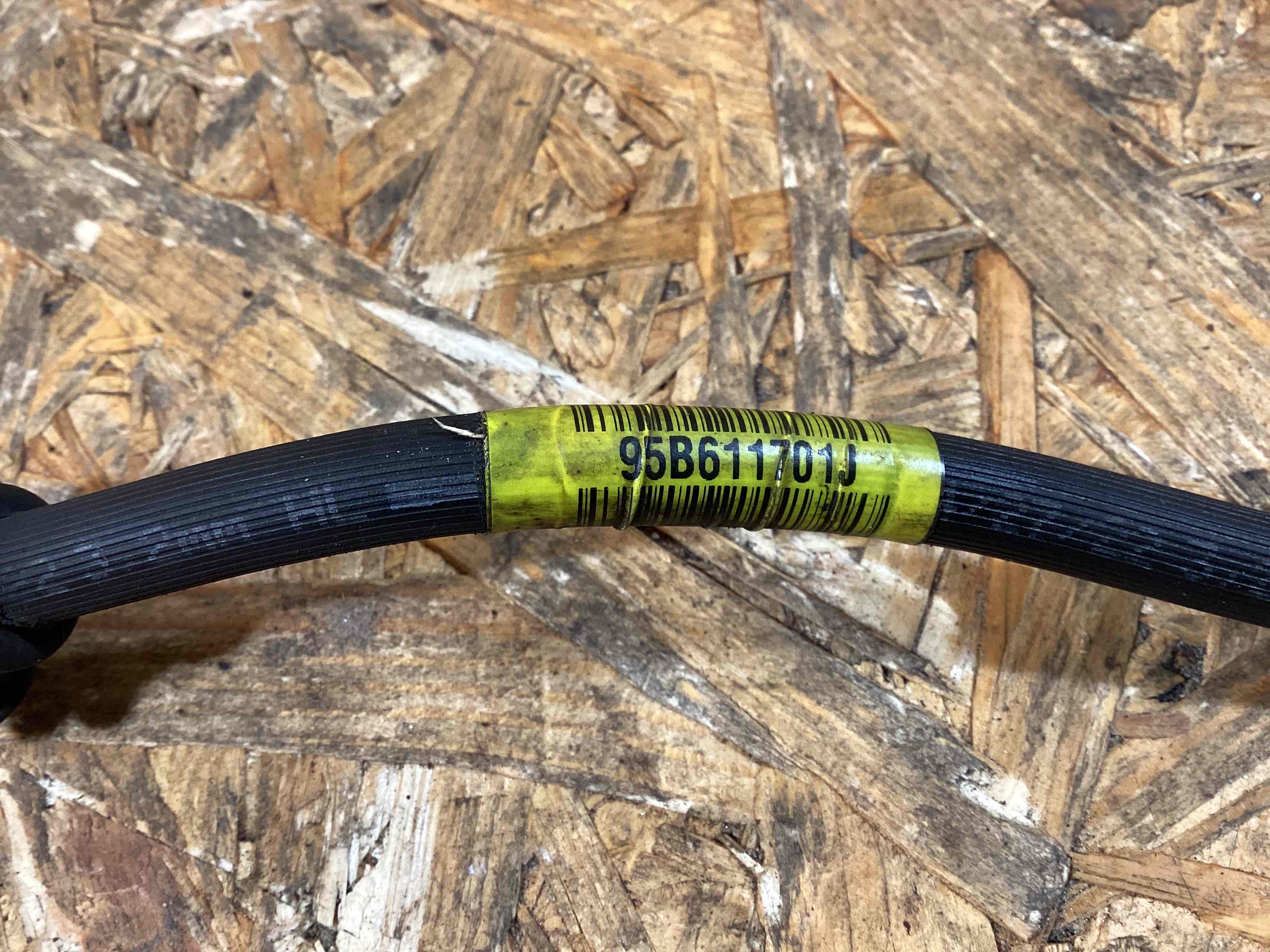 Патрубок Porsche Macan 120226-116