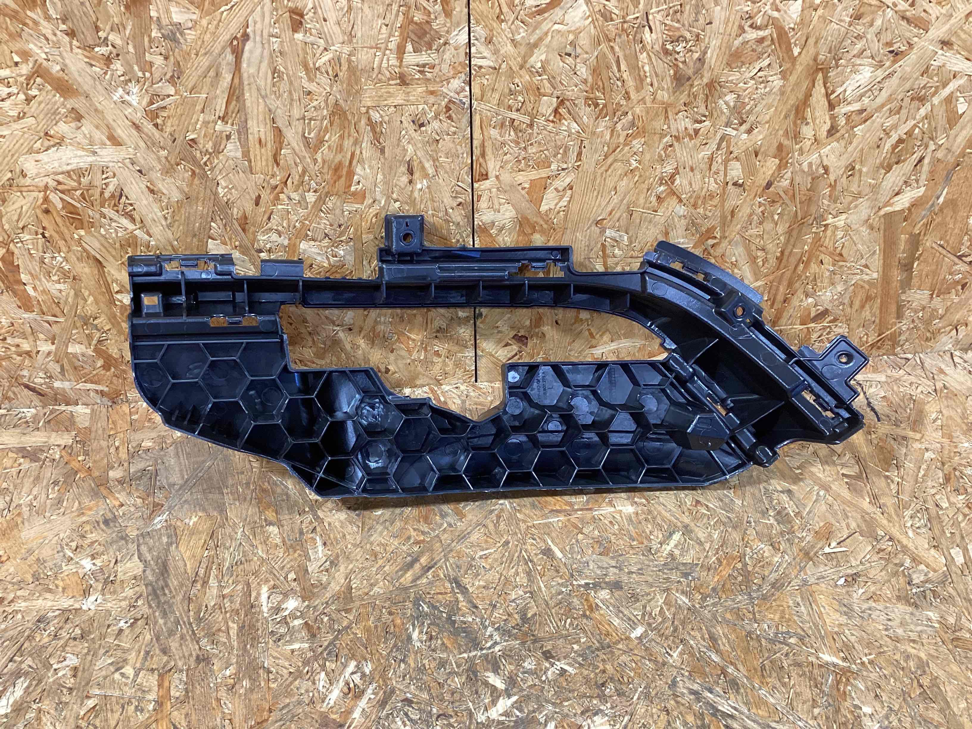 Крепление бампера Porsche Macan 120326-102