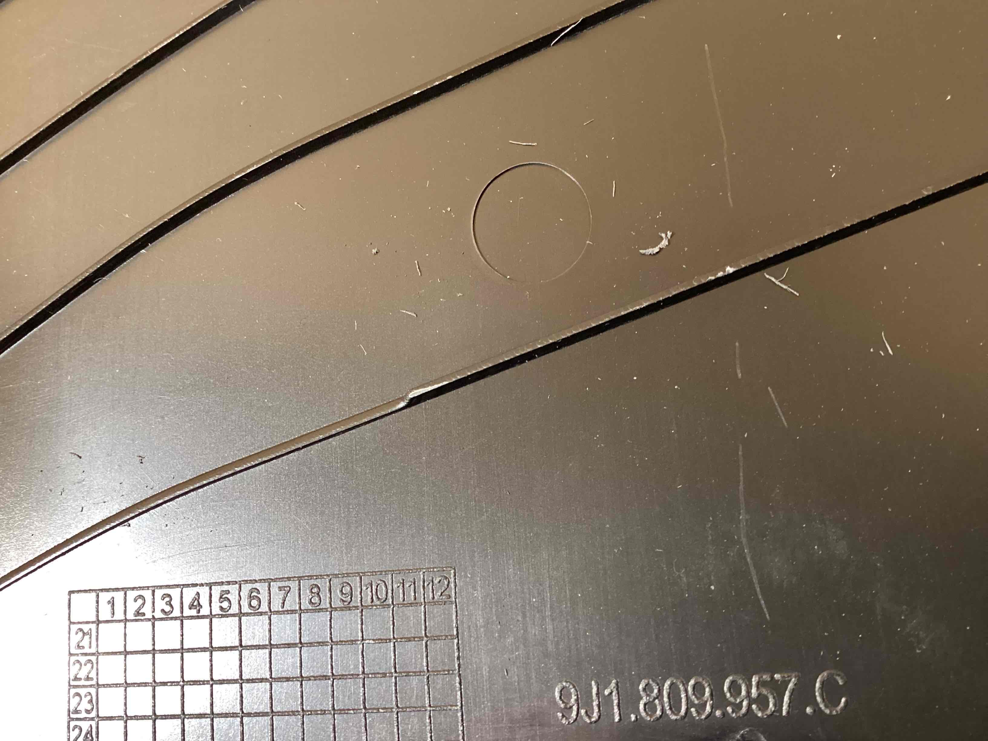 Защита арок передняя левая (подкрылок) Porsche Taycan 120326-118