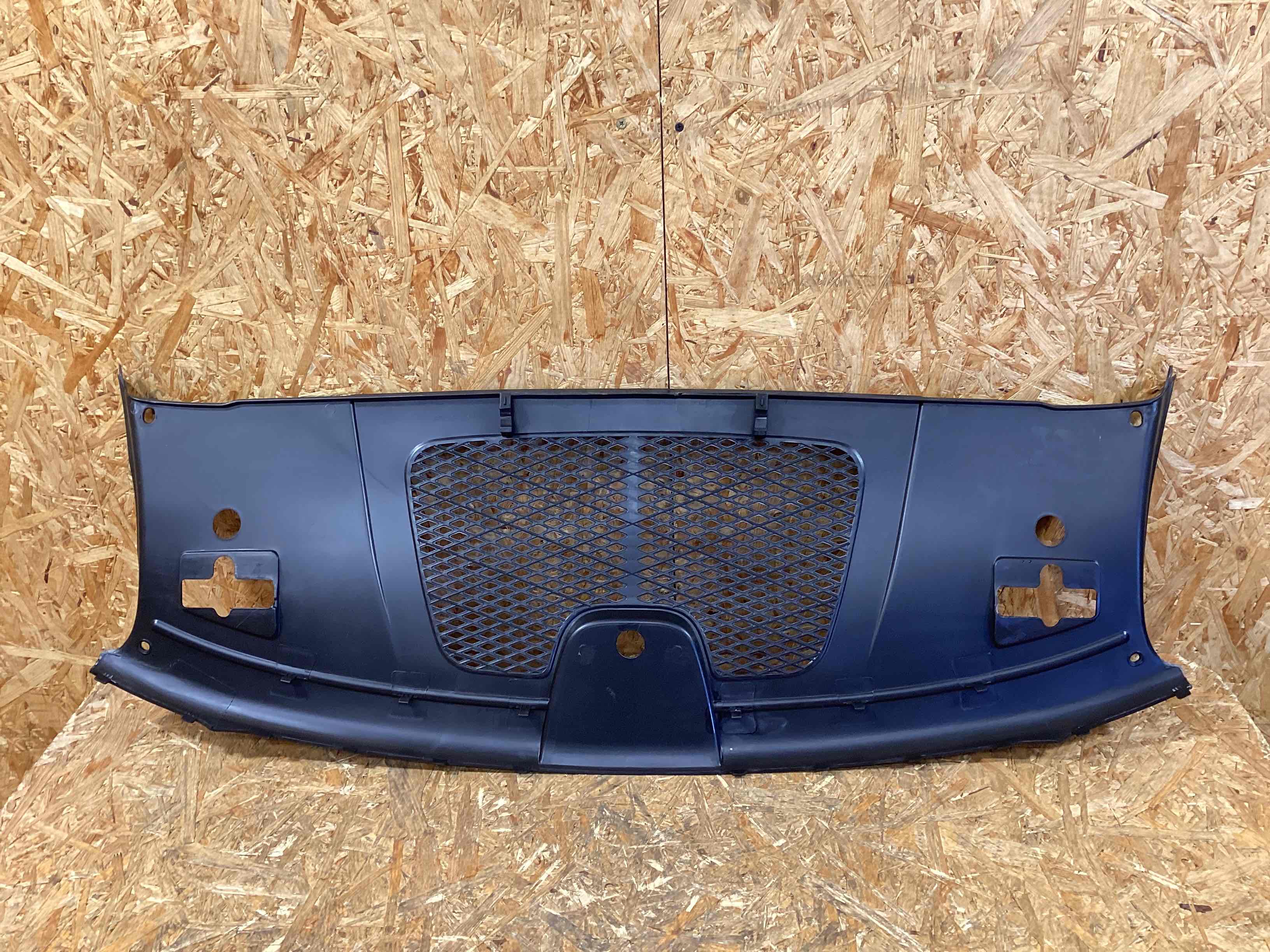 Пластик моторного отсека Porsche Macan 120326-123