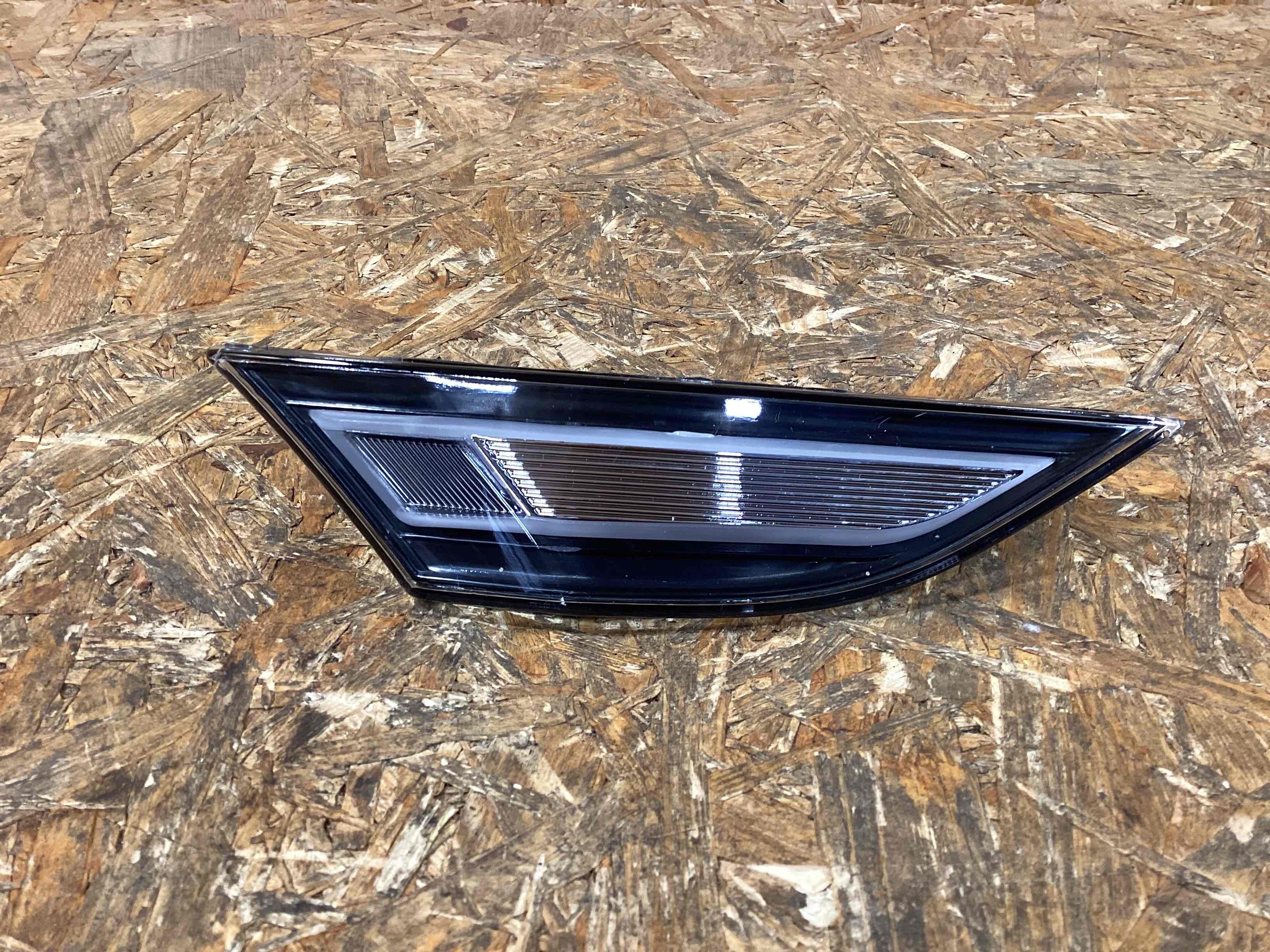 Фонарь (указатель/повторитель поворота, поворотник) Porsche 911 120326-138