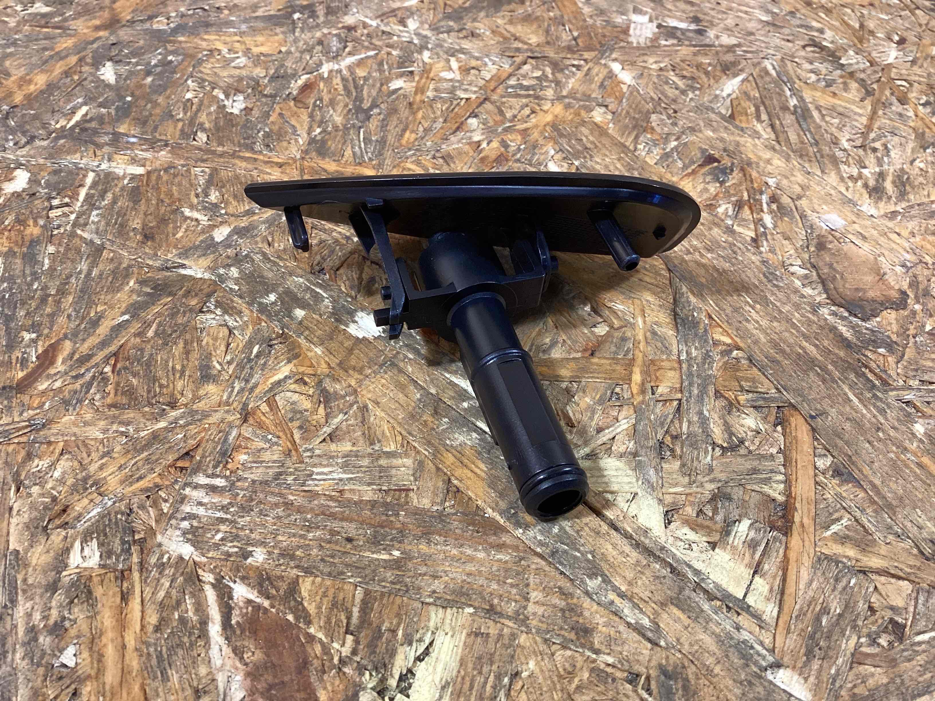 Форсунка омывателя, насос омывателя Porsche Macan 120326-149