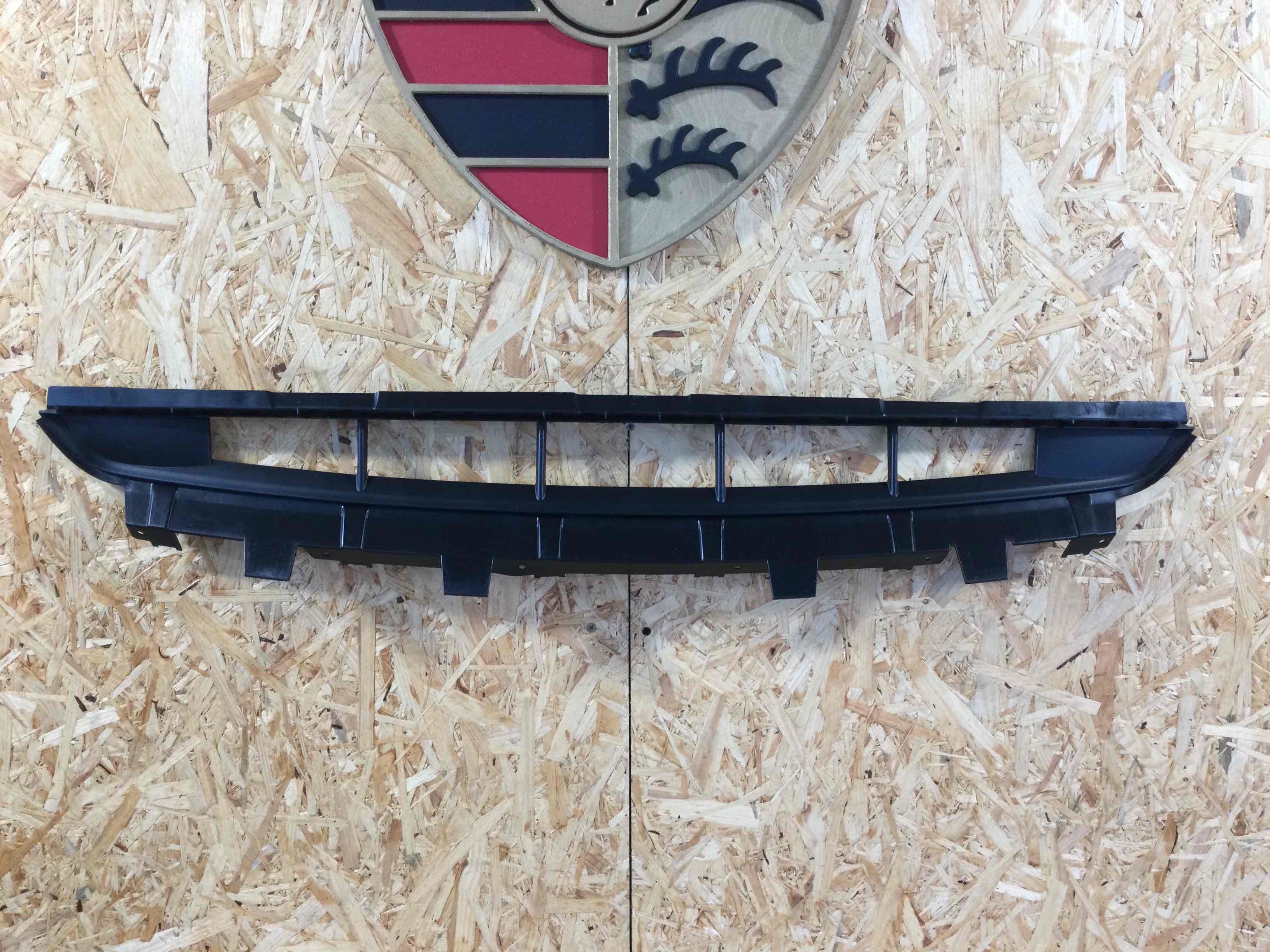 Заглушка, вставка (решетка) в бампер Porsche Cayenne 120424-103