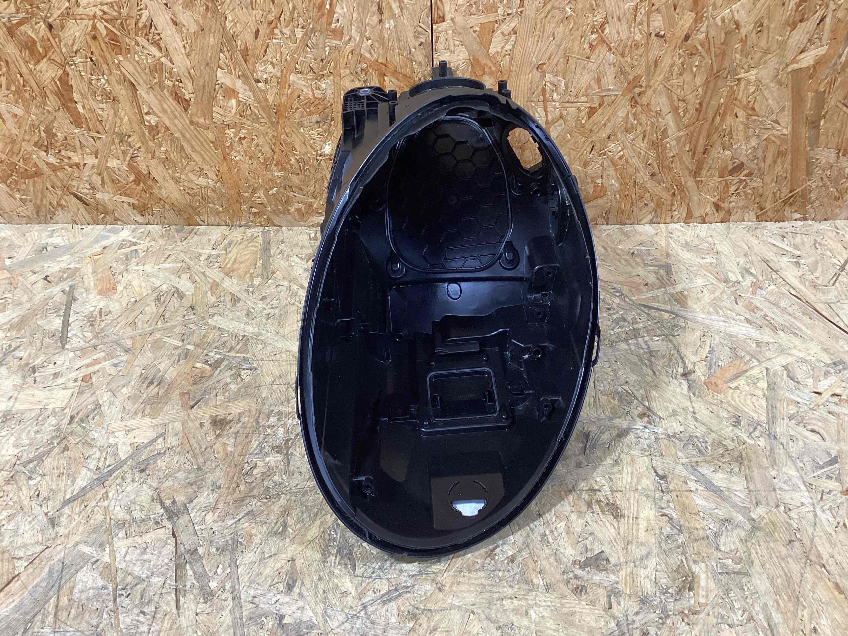 Фара левая Porsche 911 120626-118