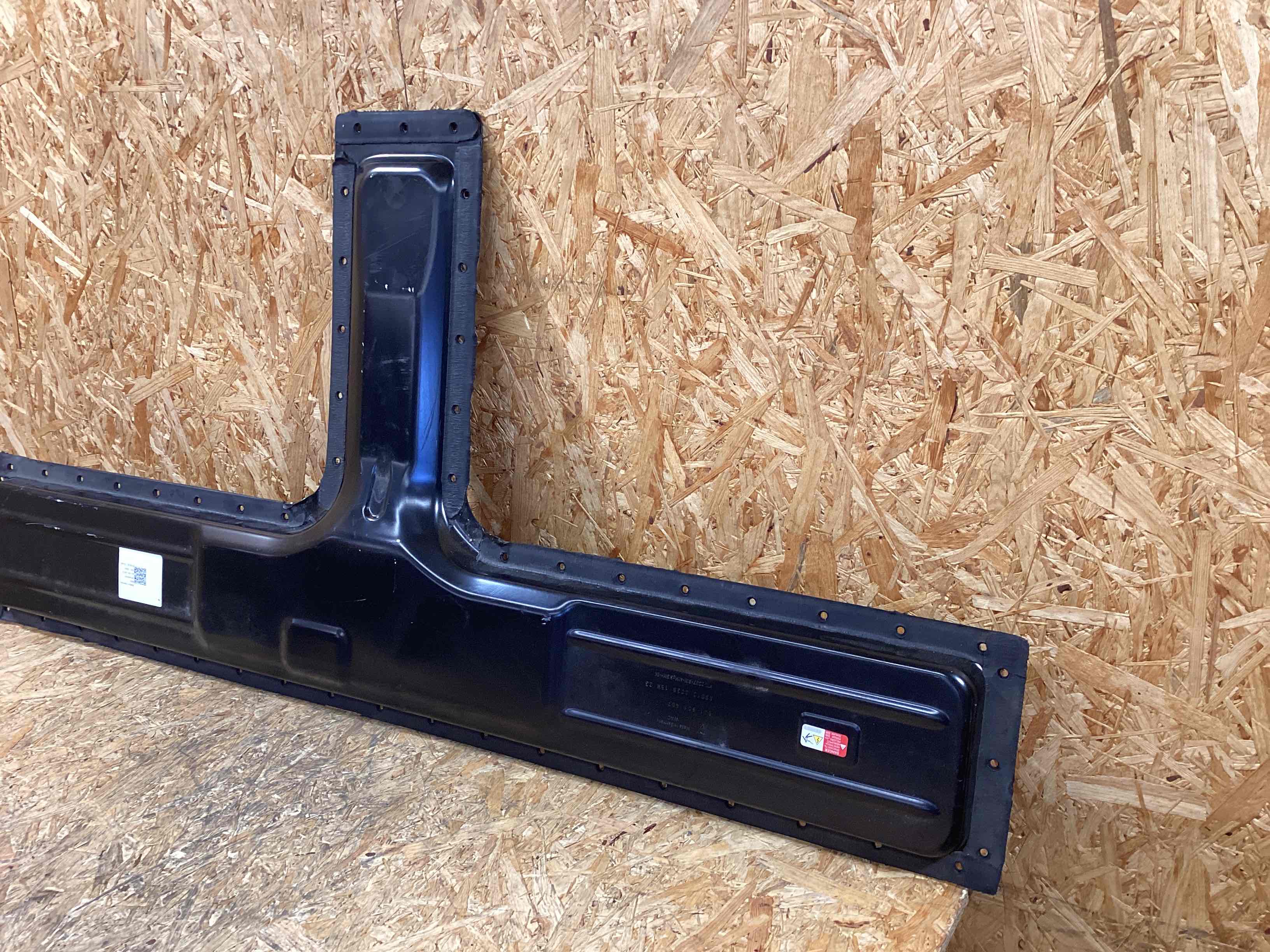 Крепление, кронштейн Porsche Taycan 121125-112