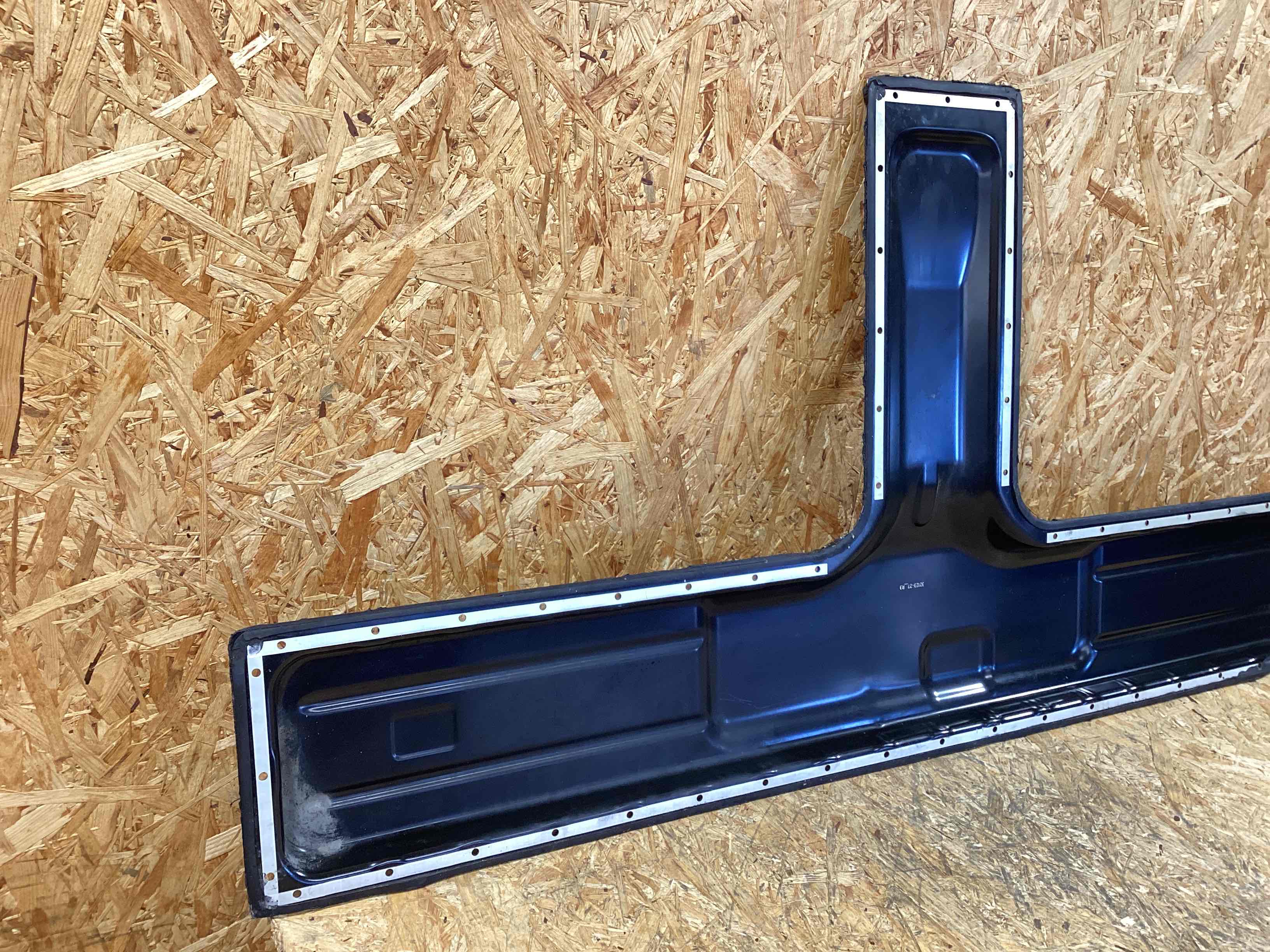 Крепление, кронштейн Porsche Taycan 121125-112