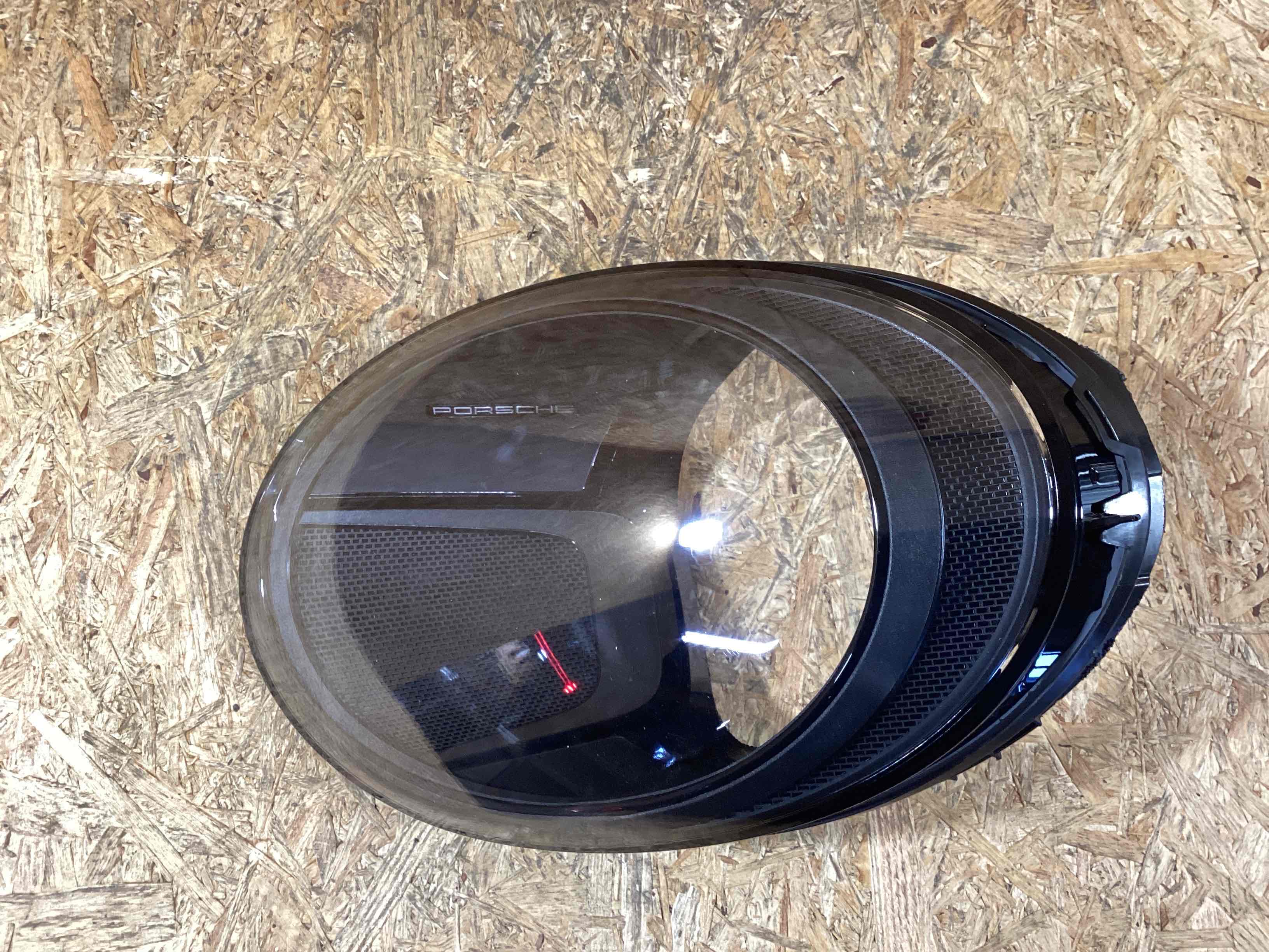 Фара левая Porsche 911 121125-118