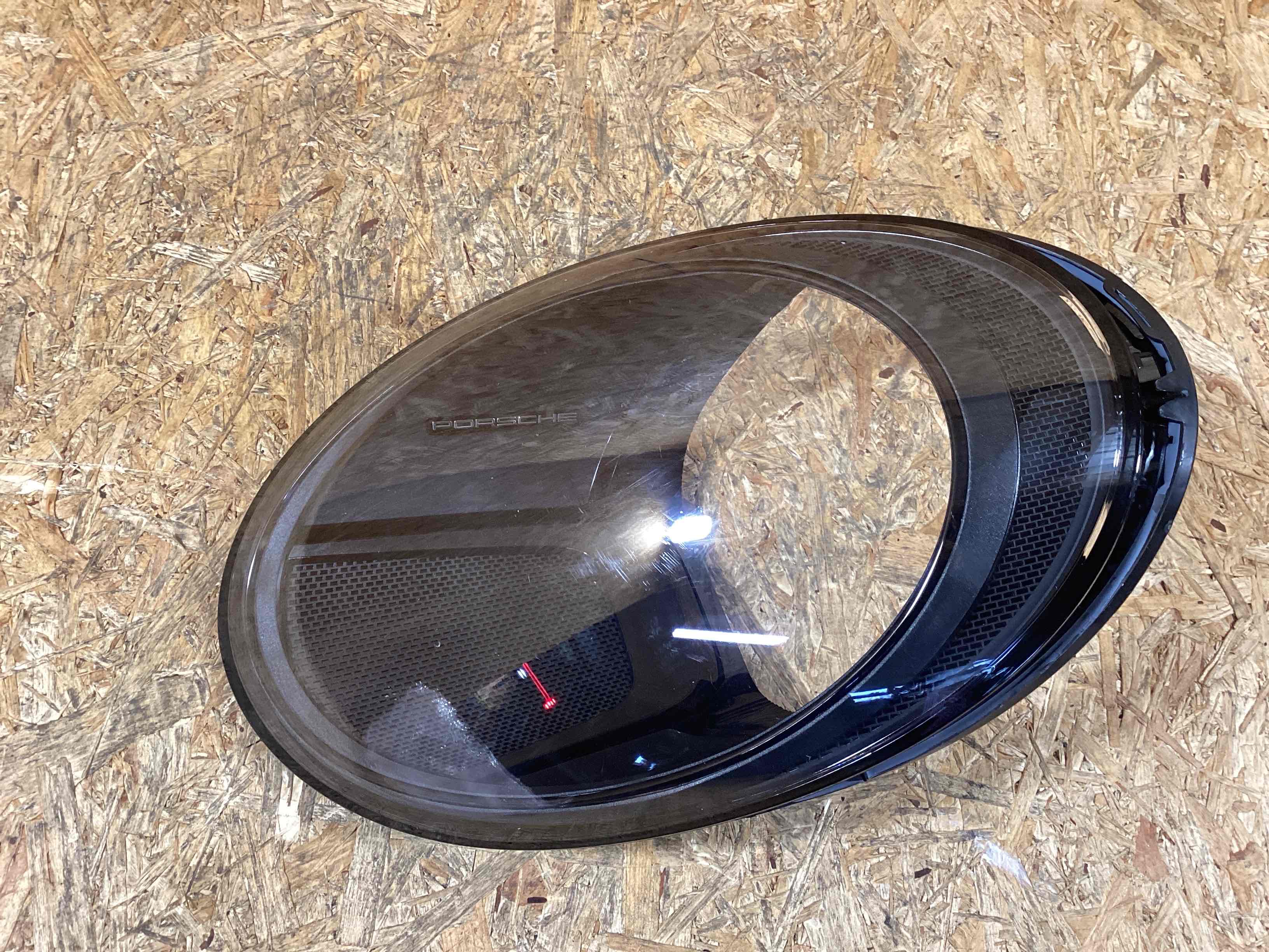 Фара левая Porsche 911 121125-120