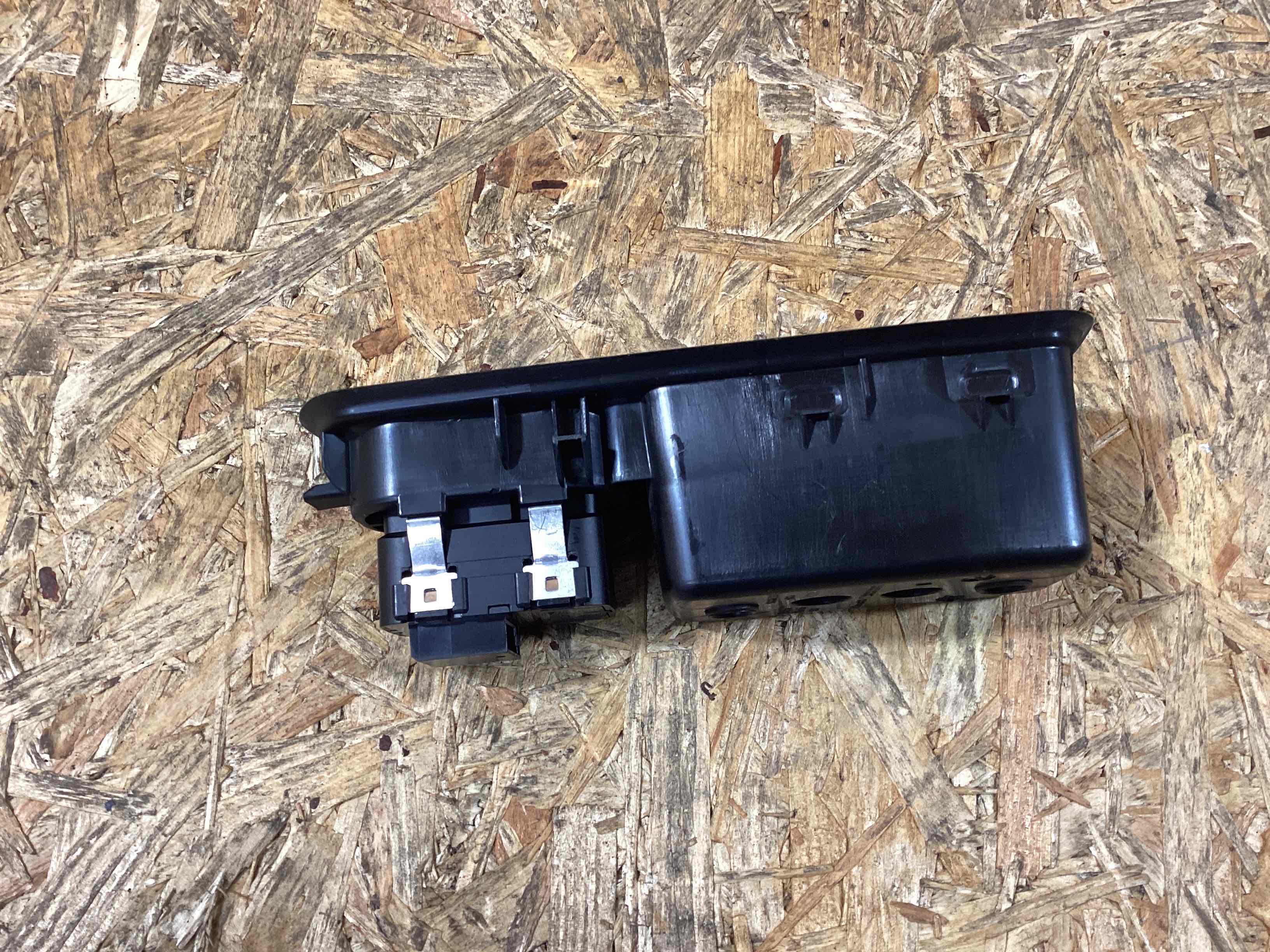 Блок управления стеклоподъемниками, блок кнопок Porsche Macan 121125-122