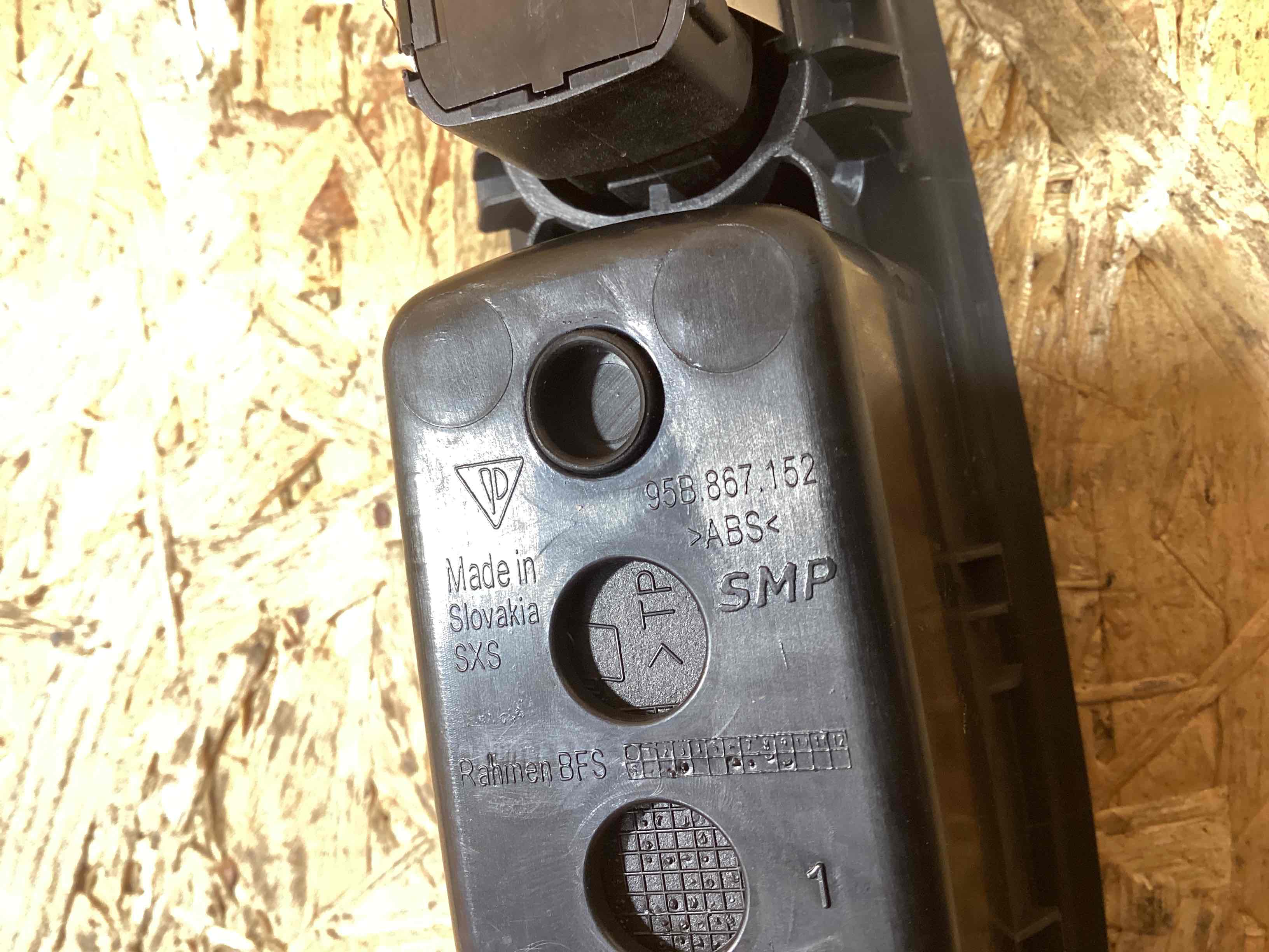 Блок управления стеклоподъемниками, блок кнопок Porsche Macan 121125-122