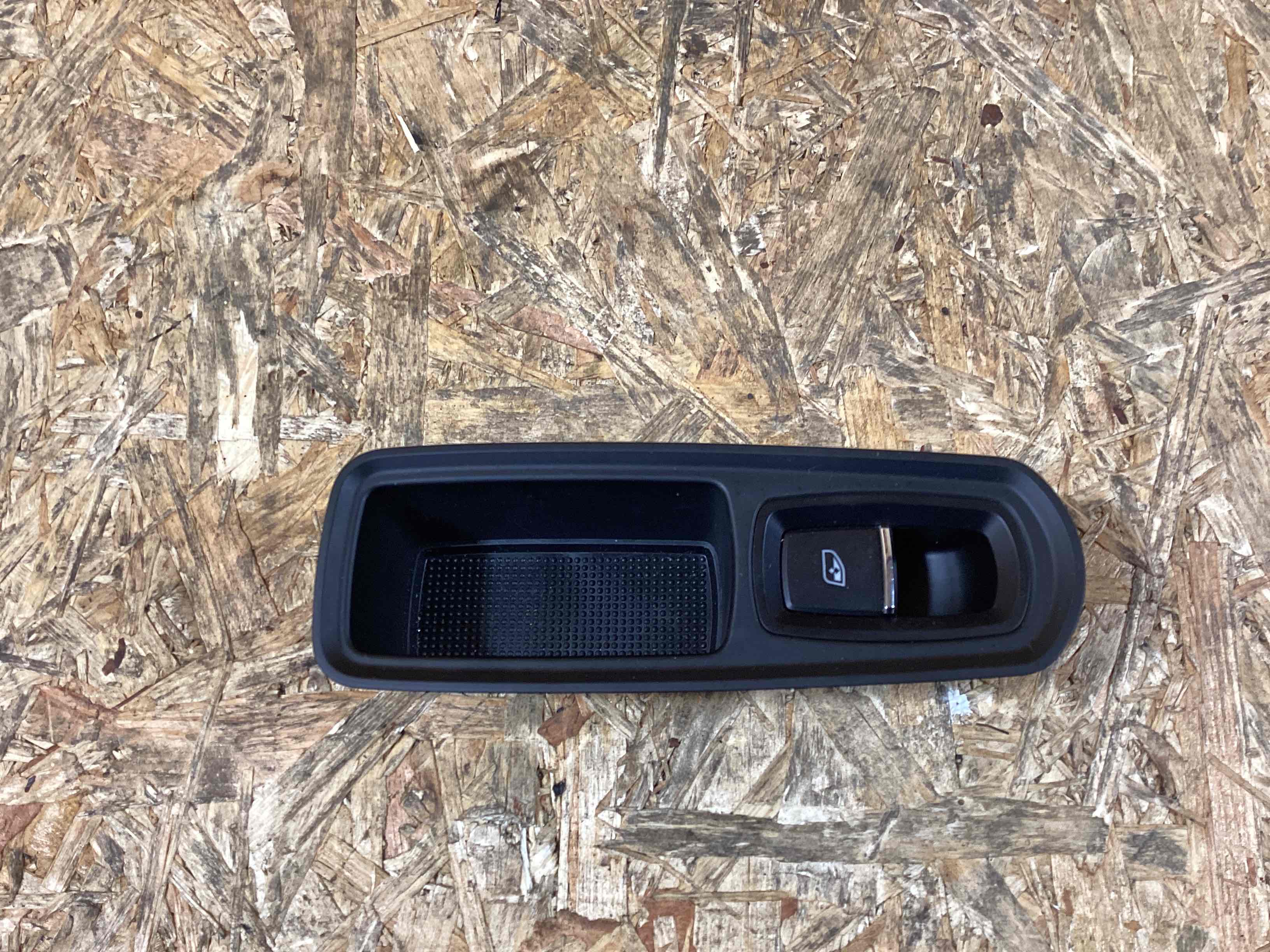 Блок управления стеклоподъемниками, блок кнопок Porsche Macan 121125-122