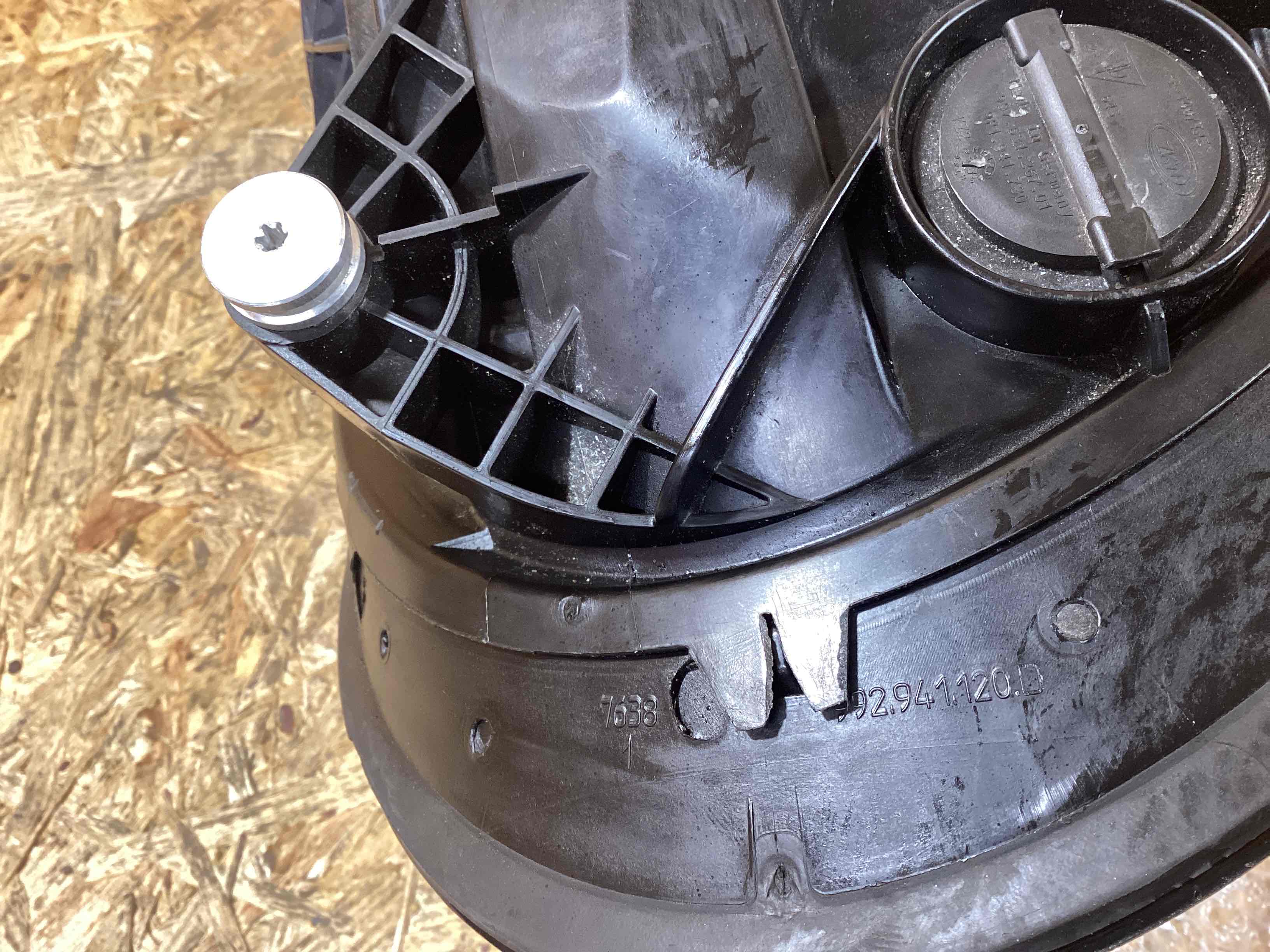 Фара правая Porsche 911 121125-125