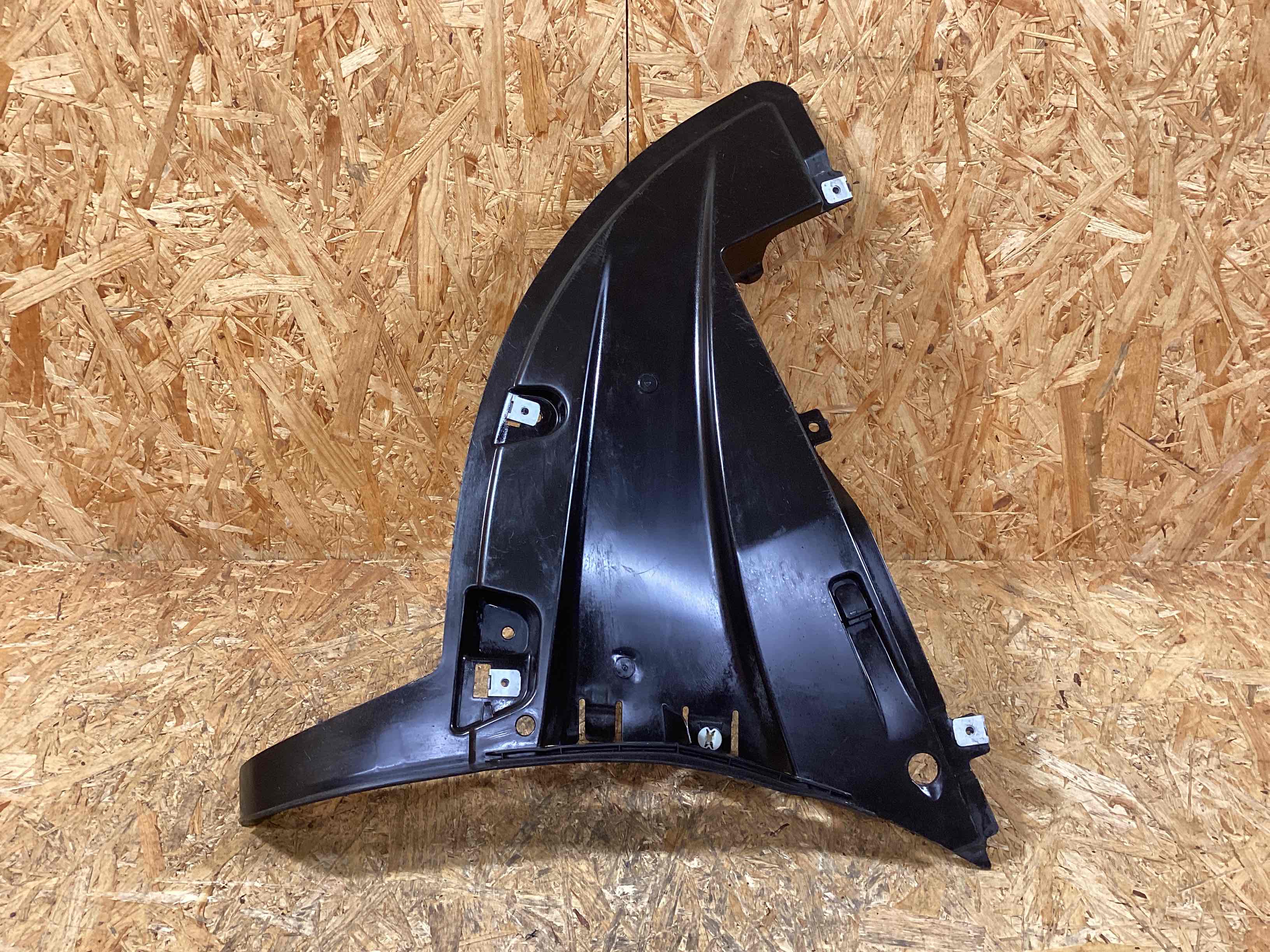 Защита арок передняя правая (подкрылок) Porsche Macan 121125-132