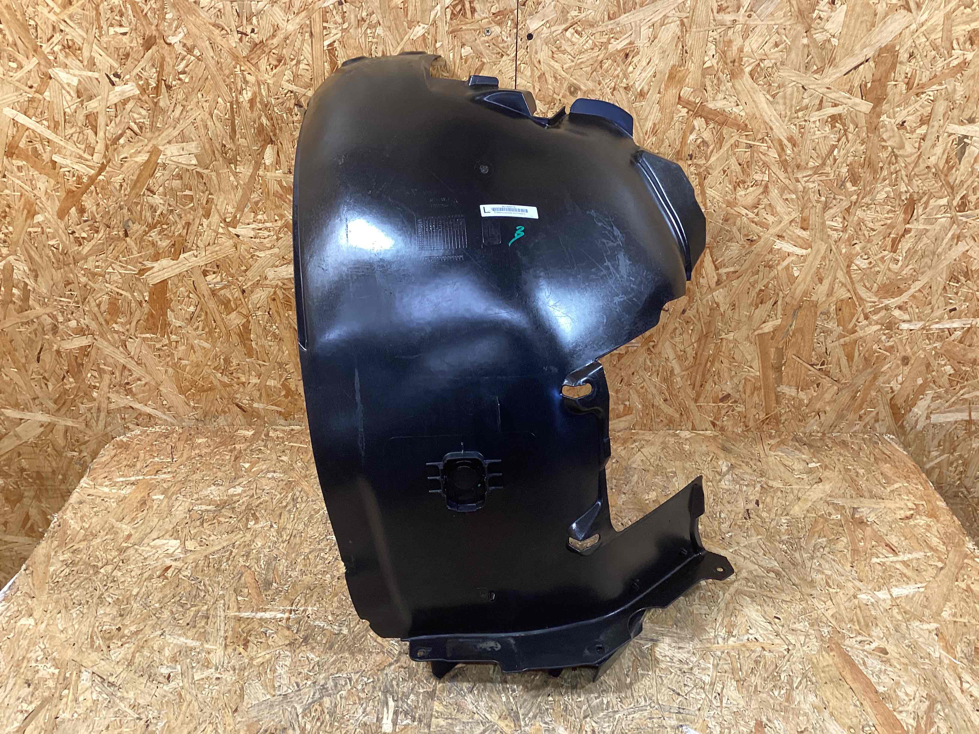 Защита арок передняя левая (подкрылок) Porsche Cayman GT4 121125-138