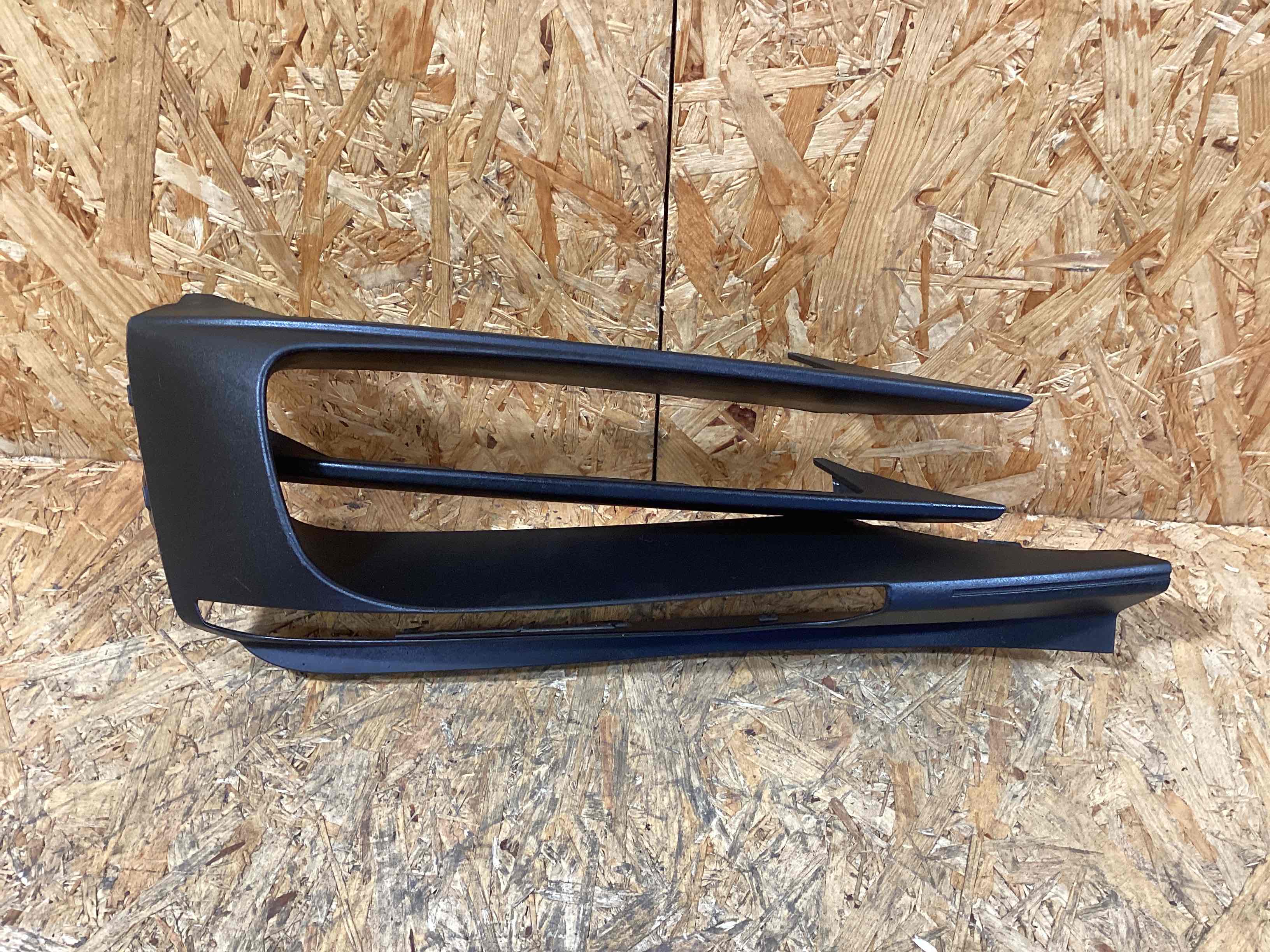 Заглушка, вставка (решетка) в бампер Porsche Panamera 121125-142