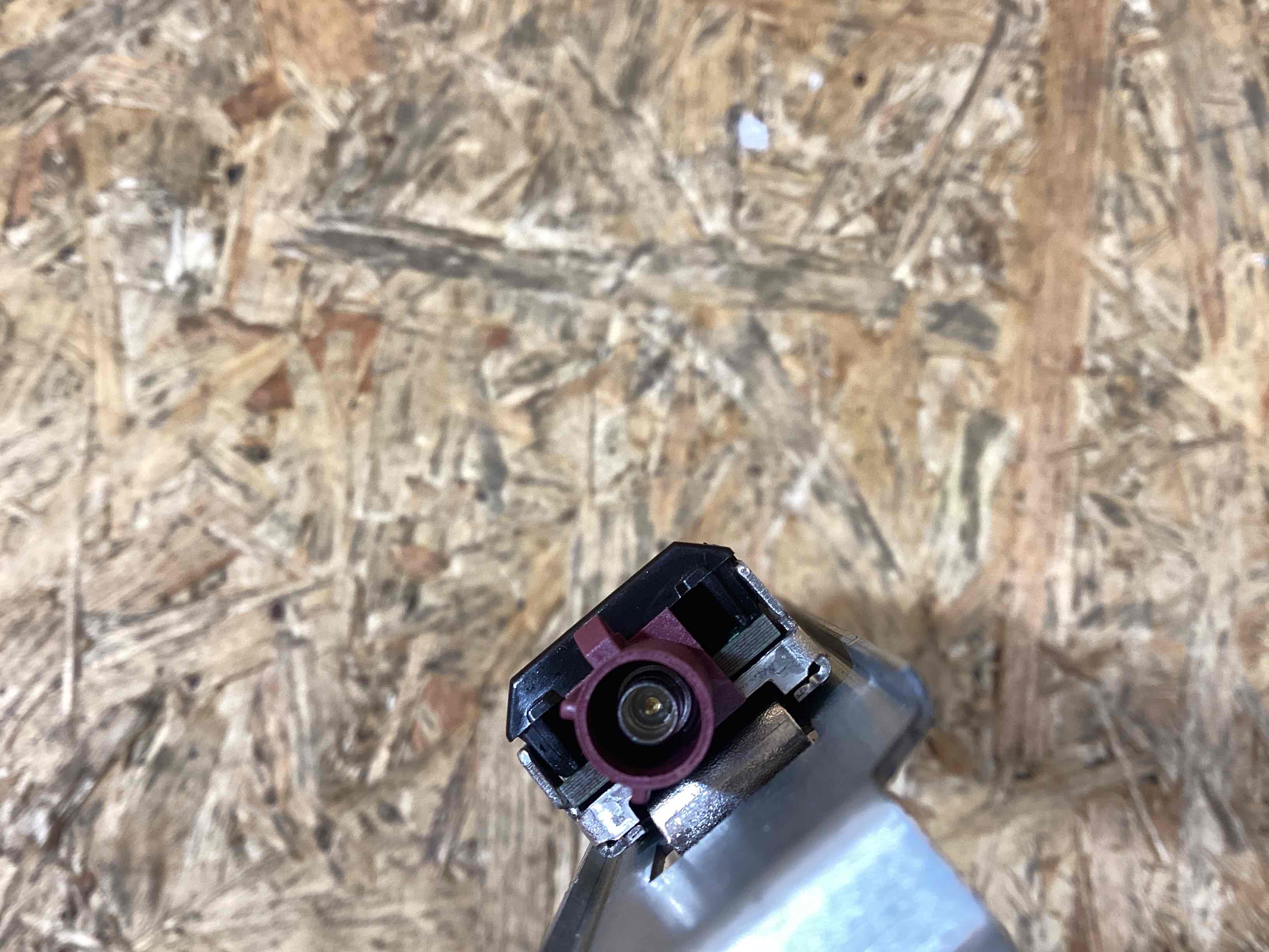 Антенна, усилитель антенны Porsche Panamera 121125-147