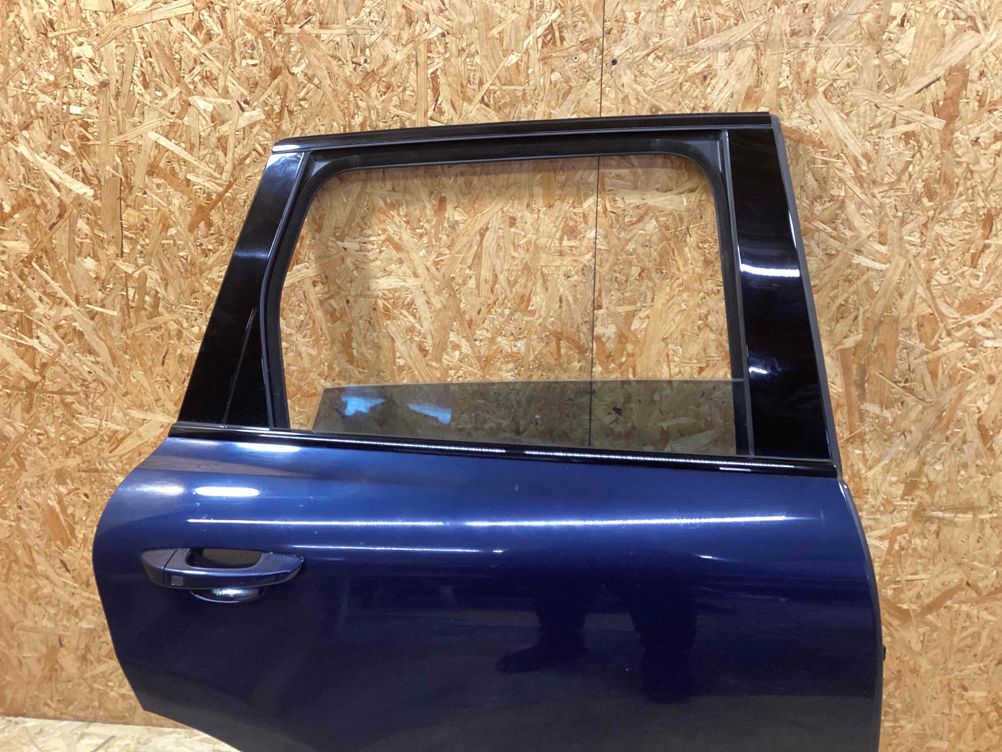 Дверь задняя правая Porsche Cayenne 130126-102