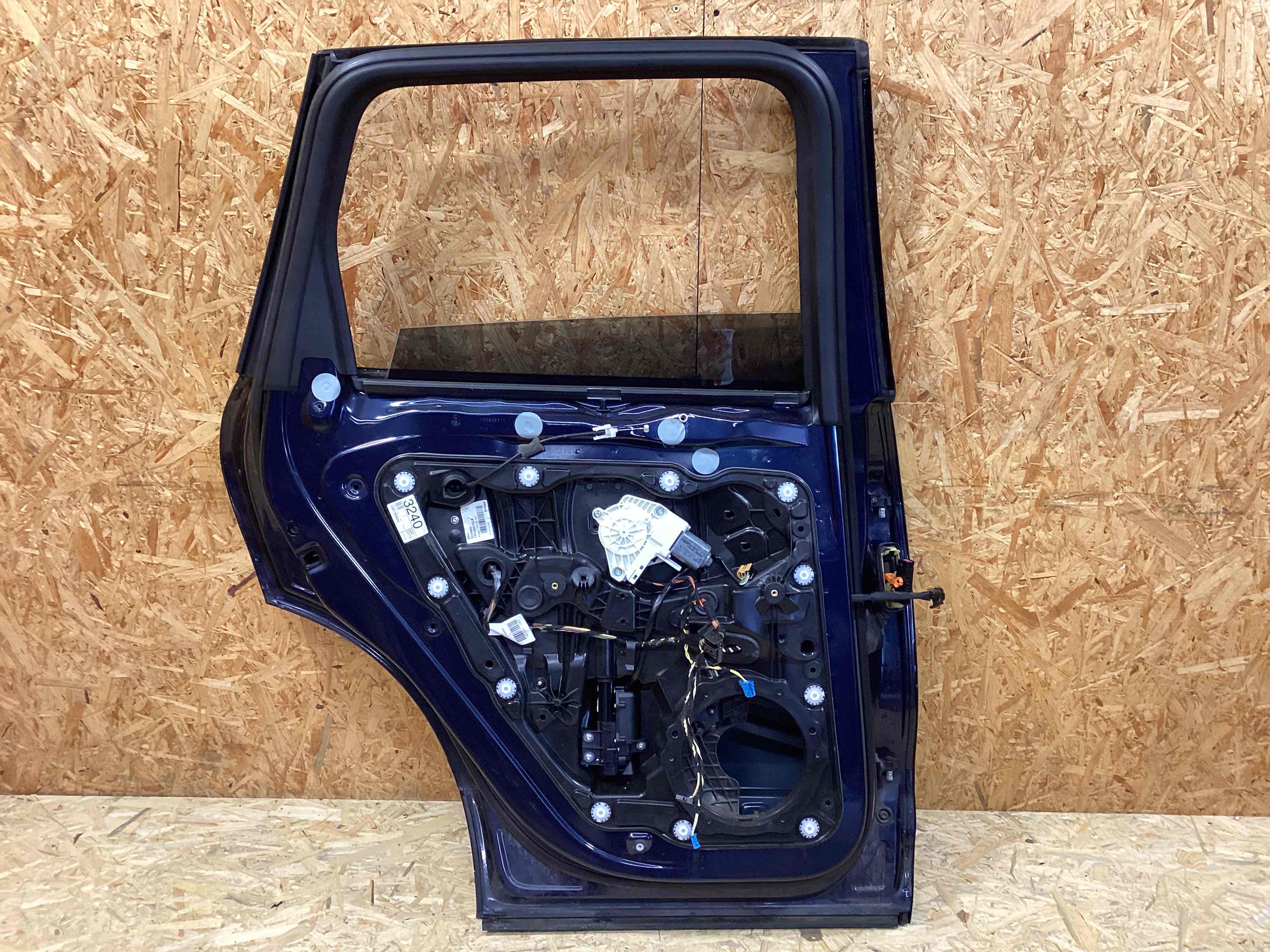 Дверь задняя левая Porsche Cayenne 130126-103