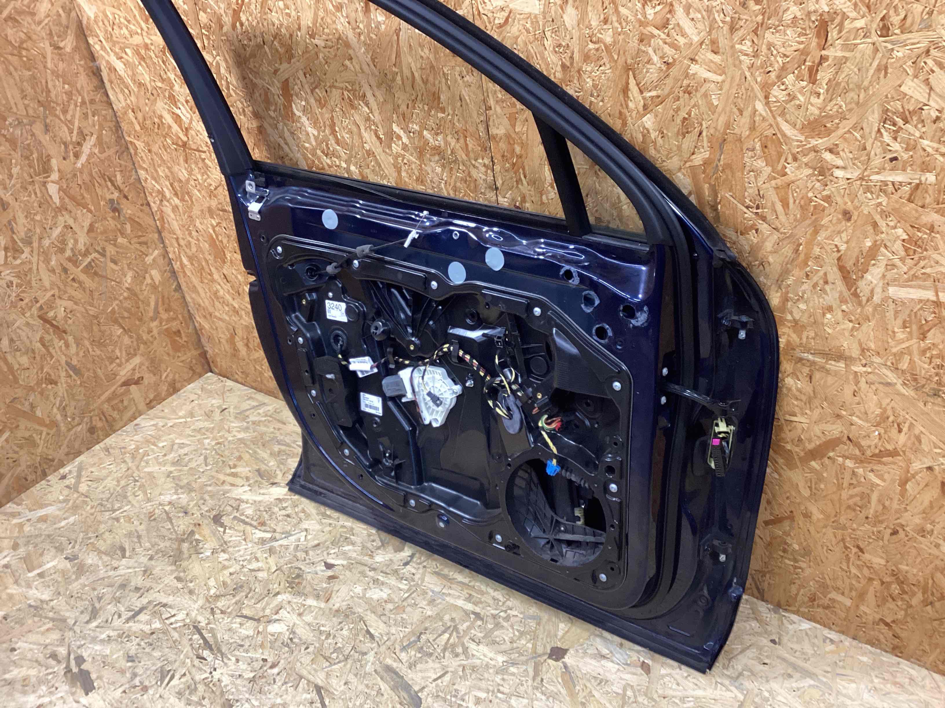 Дверь передняя левая Porsche Cayenne 130126-104