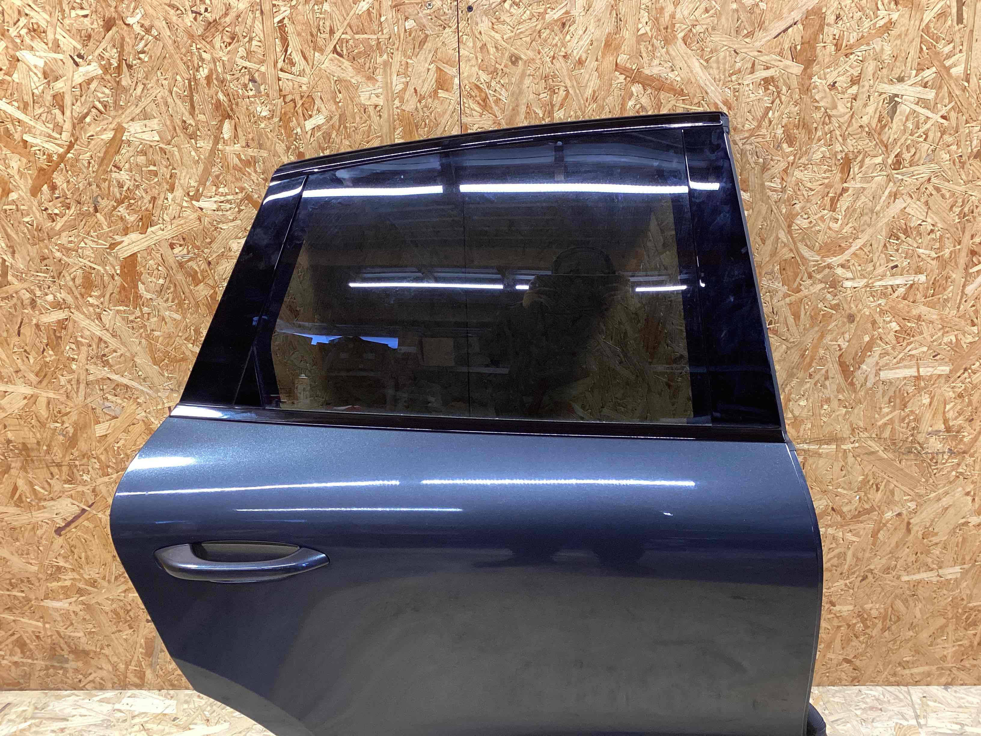 Дверь задняя правая Porsche Macan 130126-107