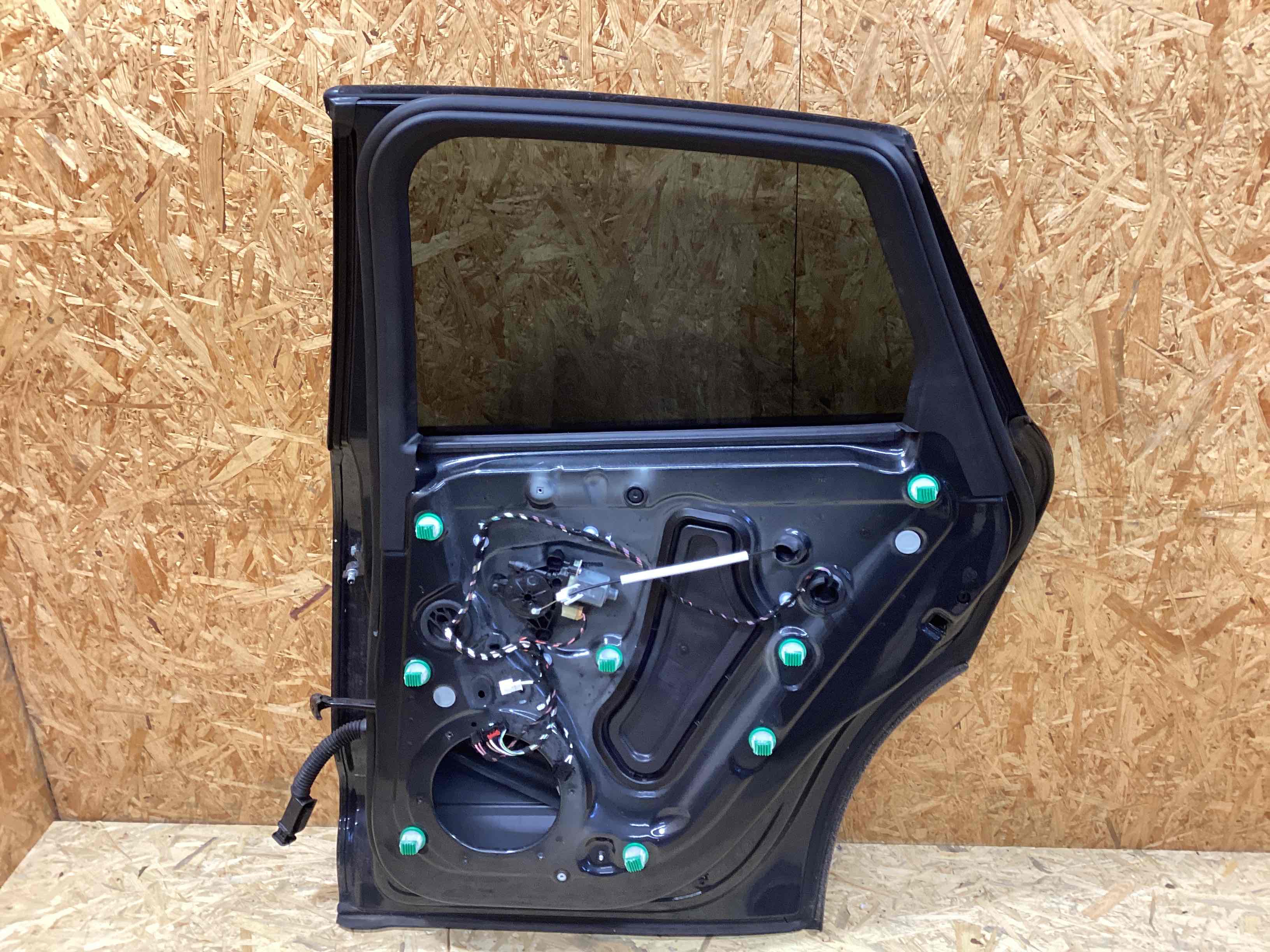 Дверь задняя правая Porsche Macan 130126-107