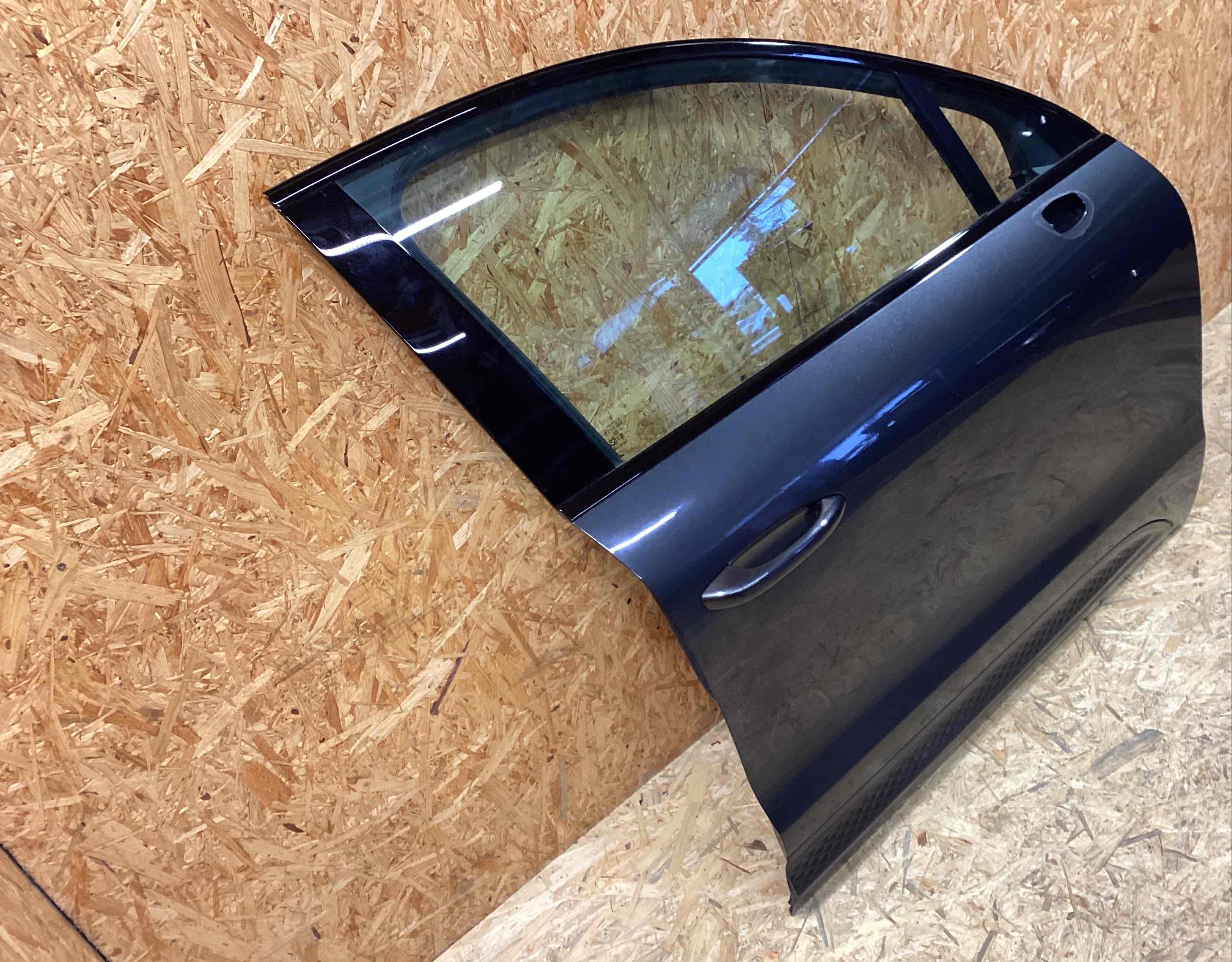 Дверь передняя правая Porsche Macan 130126-108