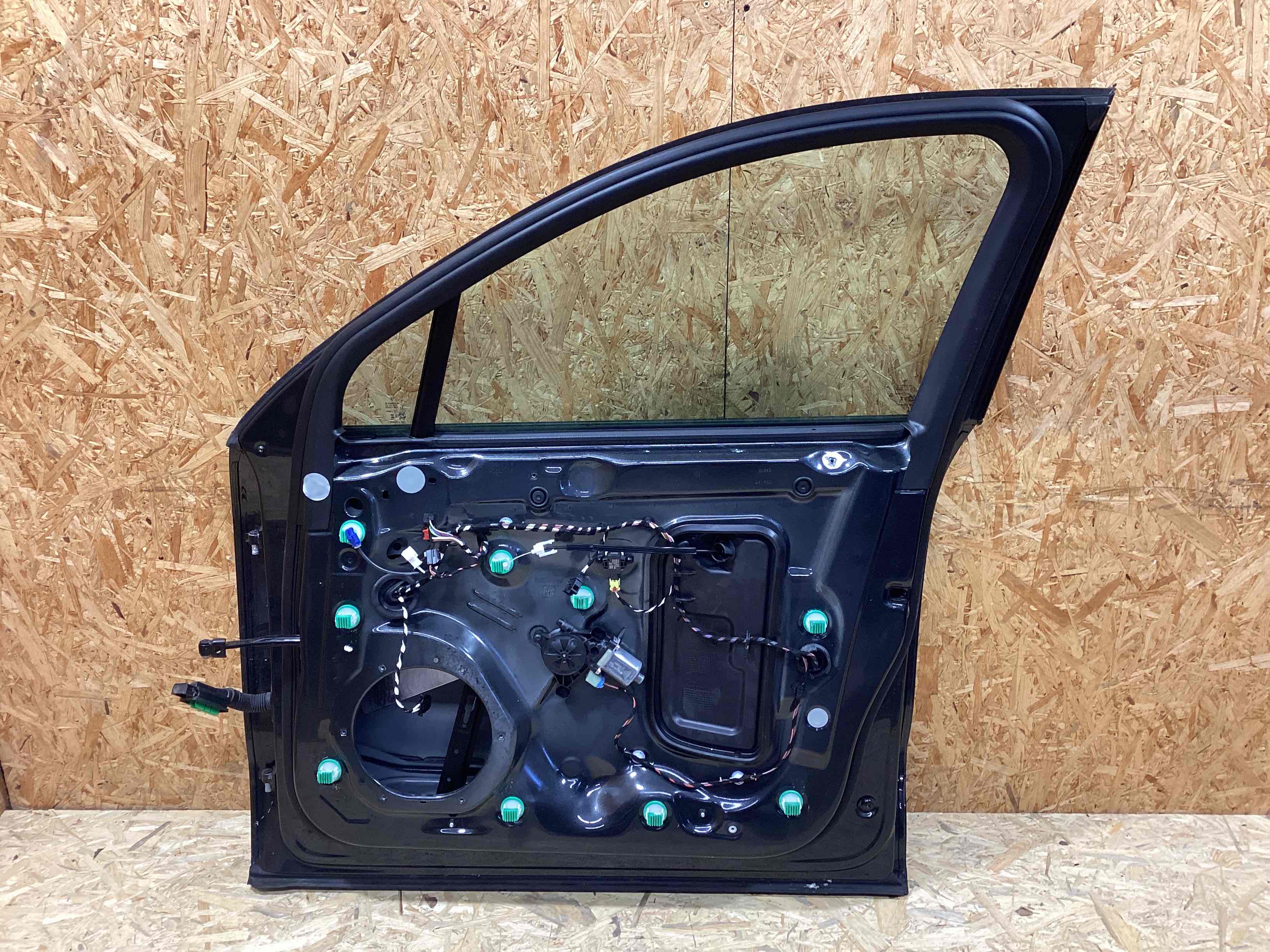 Дверь передняя правая Porsche Macan 130126-108