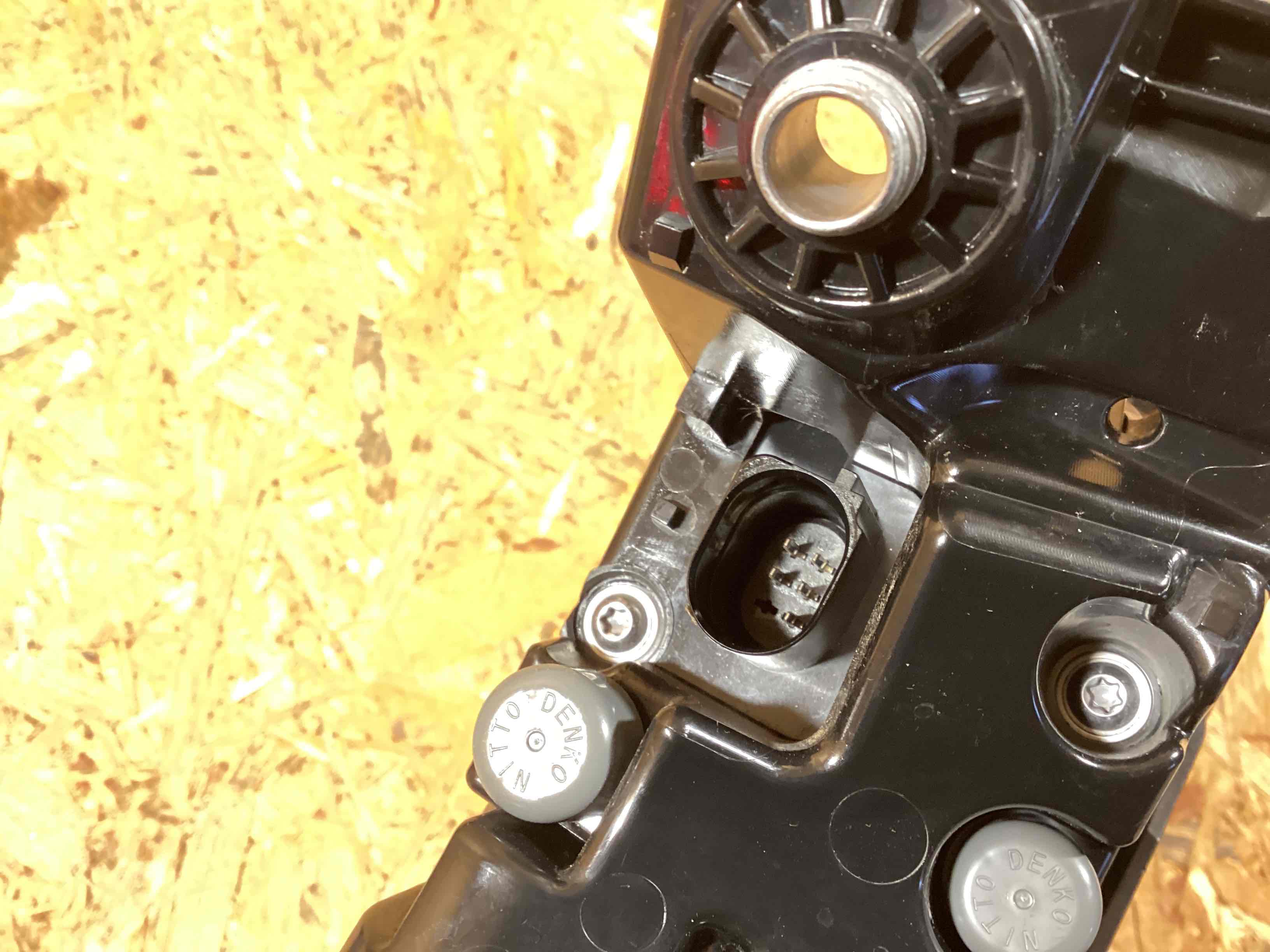 Фонарь стоп-сигнал Porsche Cayenne 130126-109