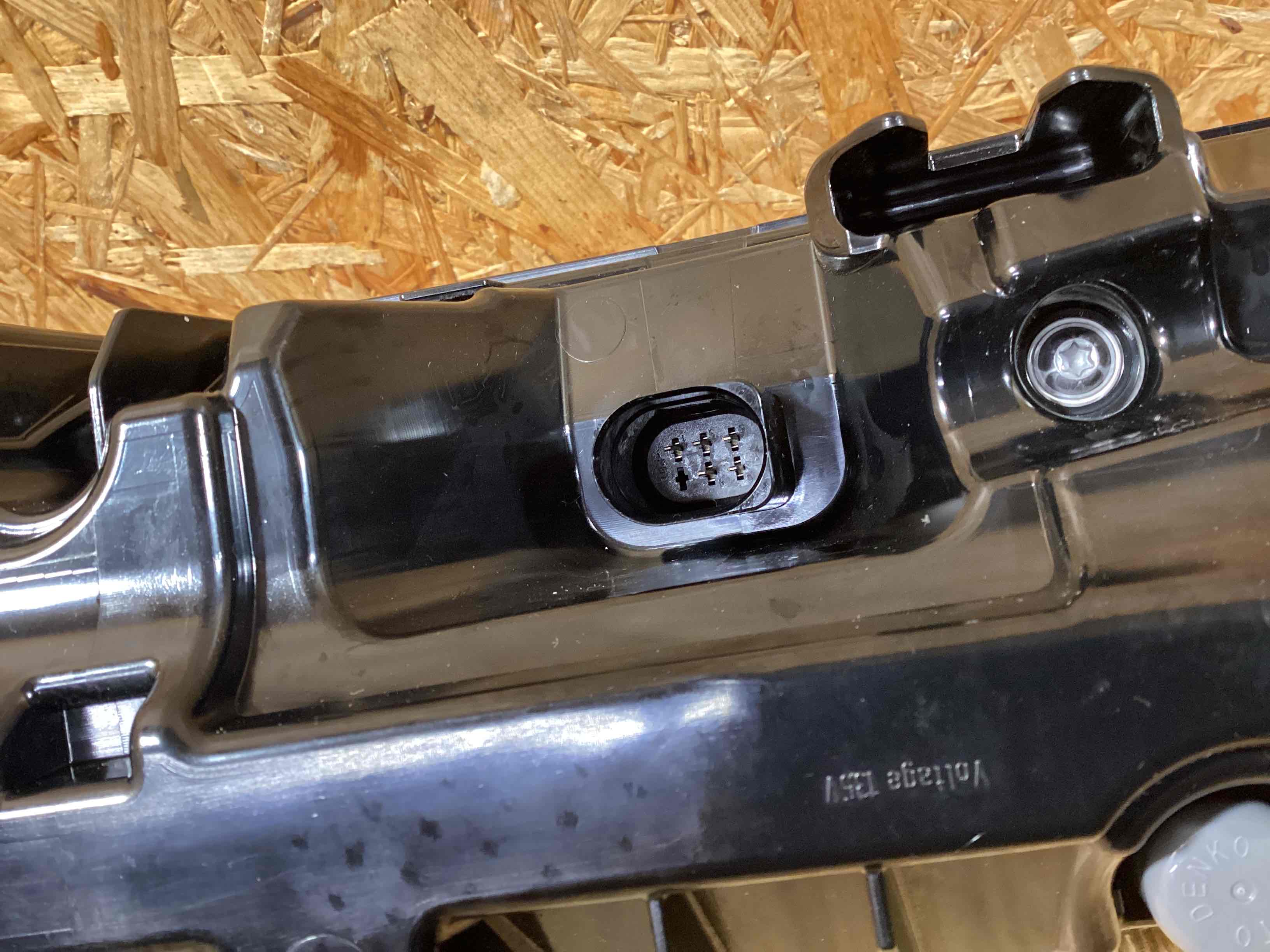 Фонарь стоп-сигнал Porsche Cayenne 130126-109