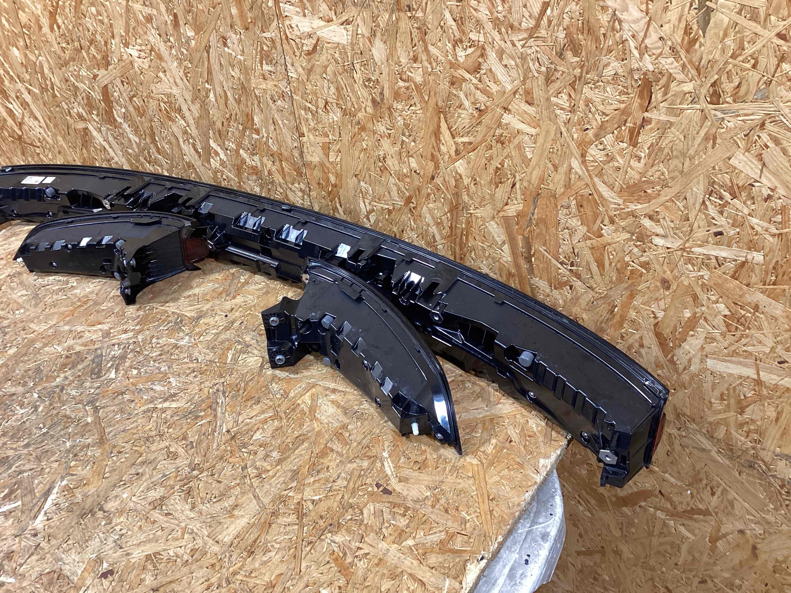 Фонарь задний левый Porsche Cayenne 130126-110