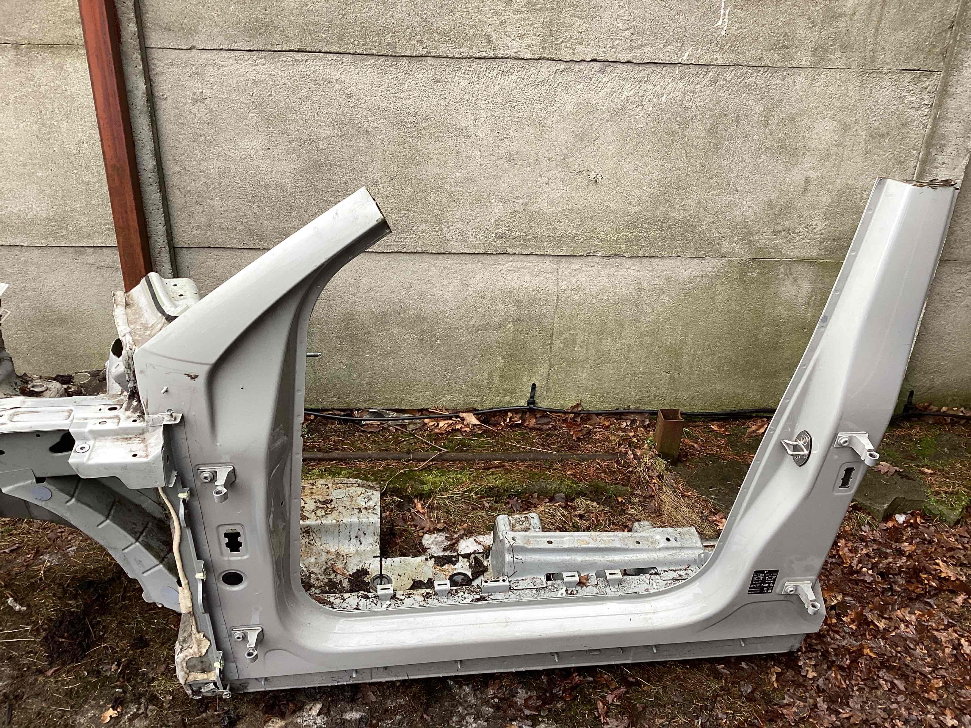 Лонжерон левый Porsche Macan 130226-102