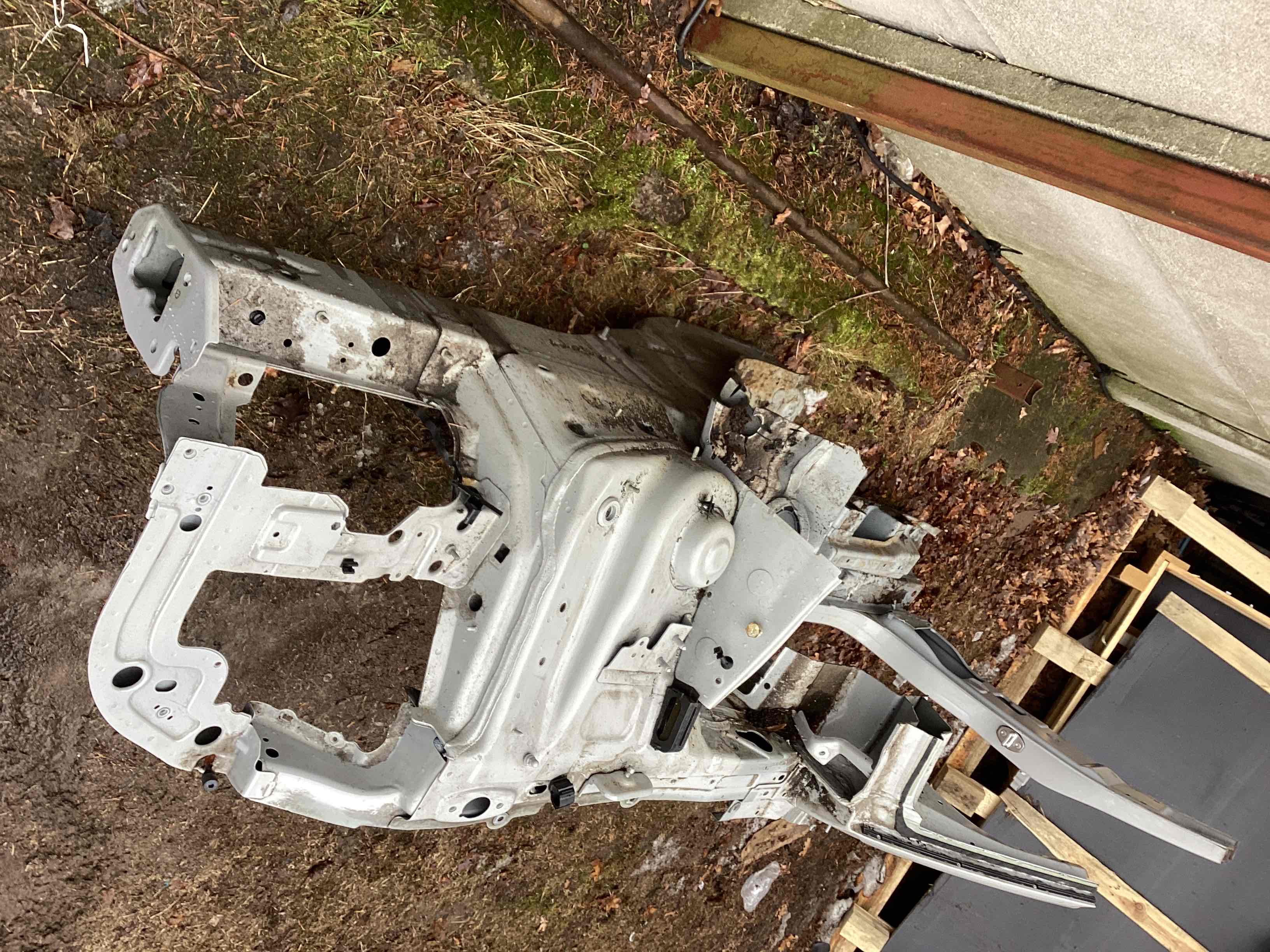 Лонжерон левый Porsche Macan 130226-102